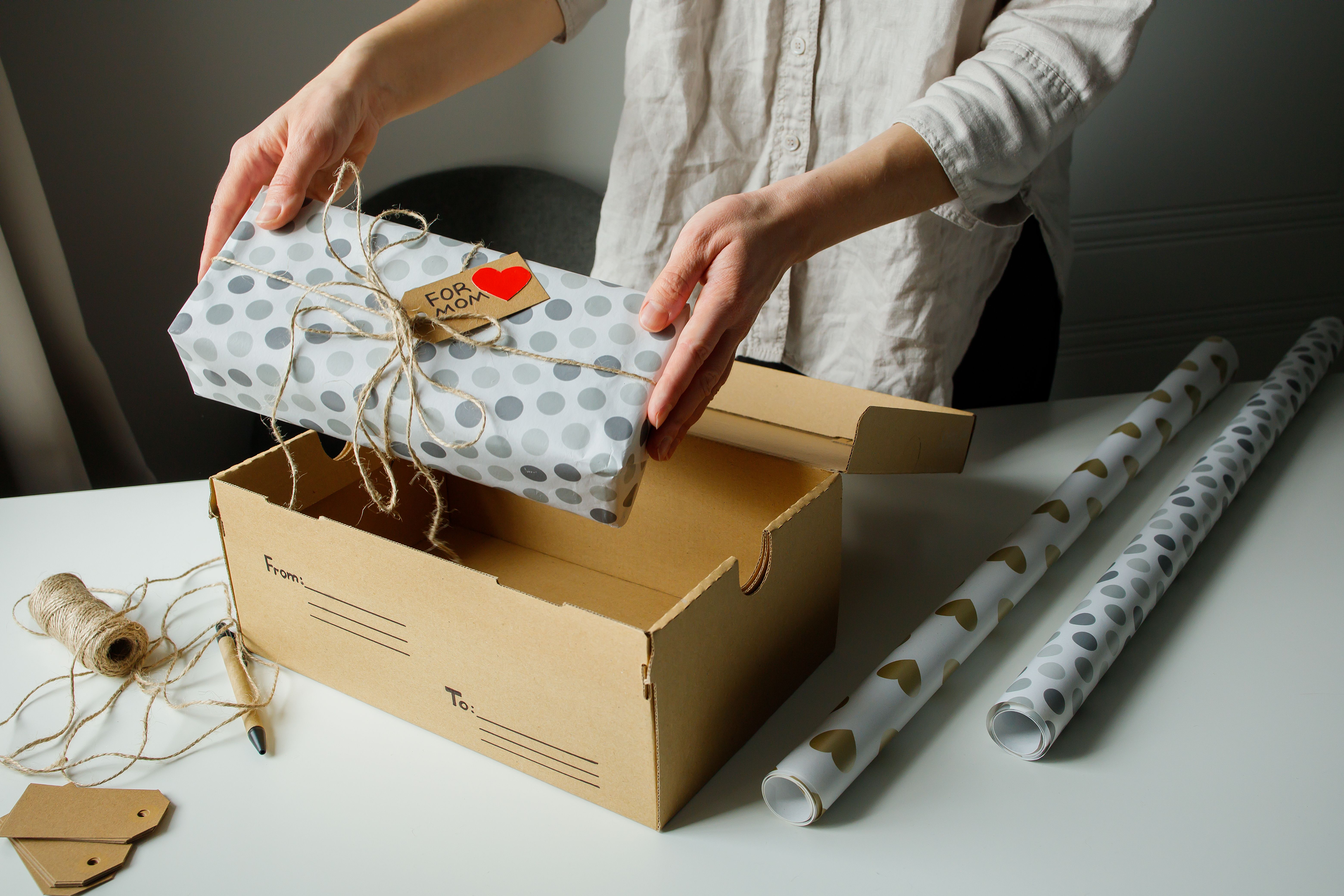 personalized gift delivery