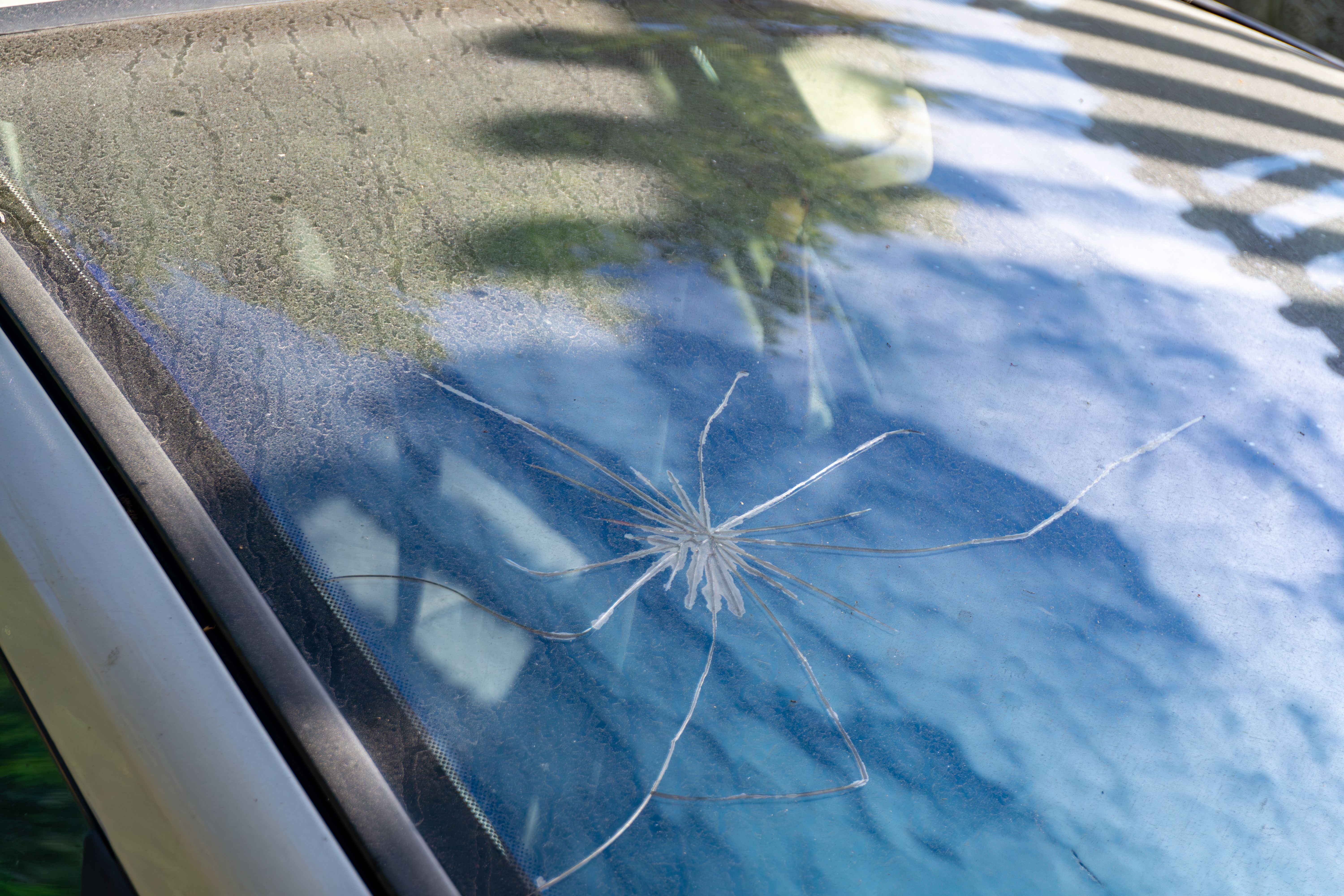 windshield crack