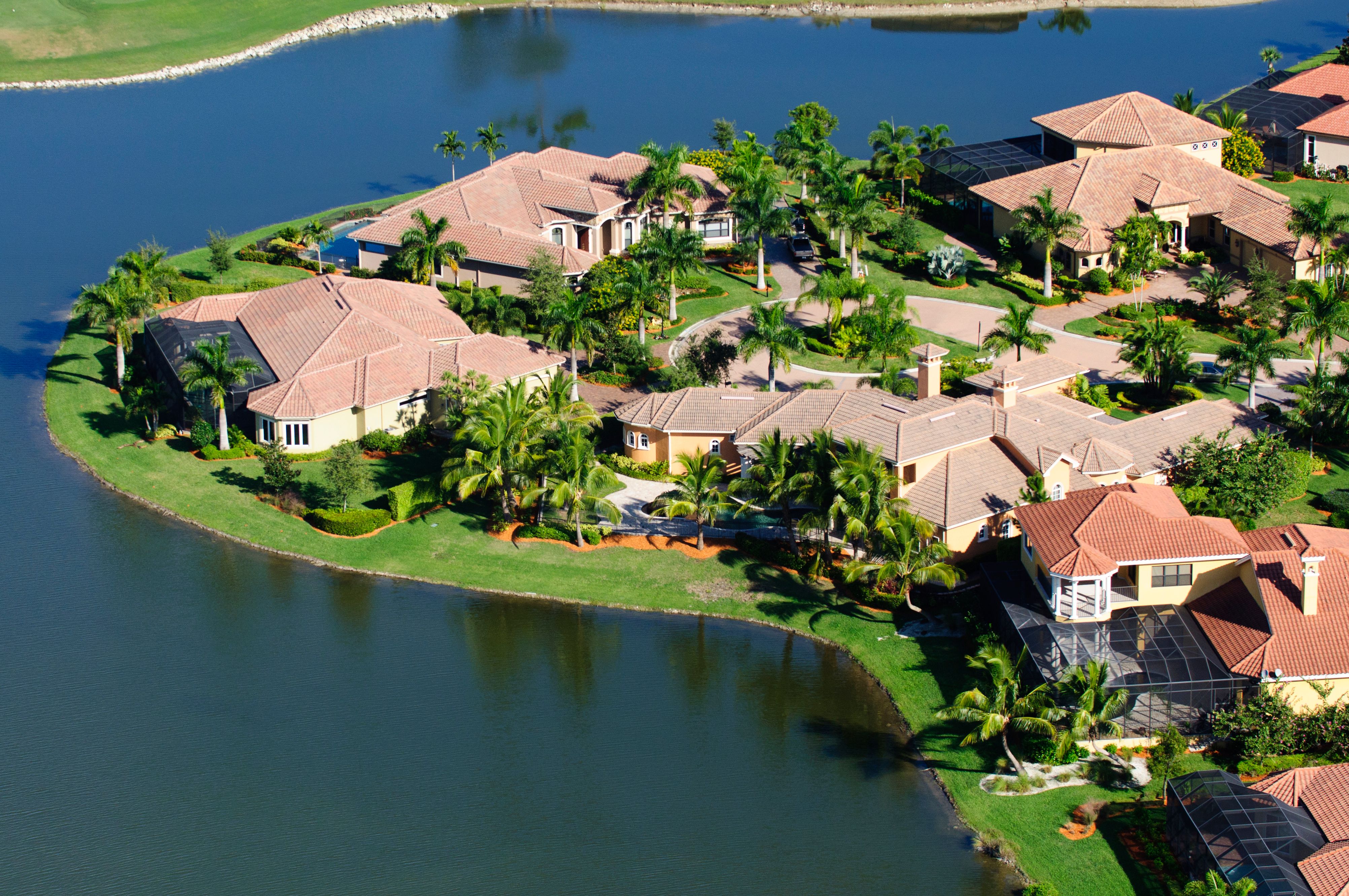 Lakefront Homes Lakefront Homes