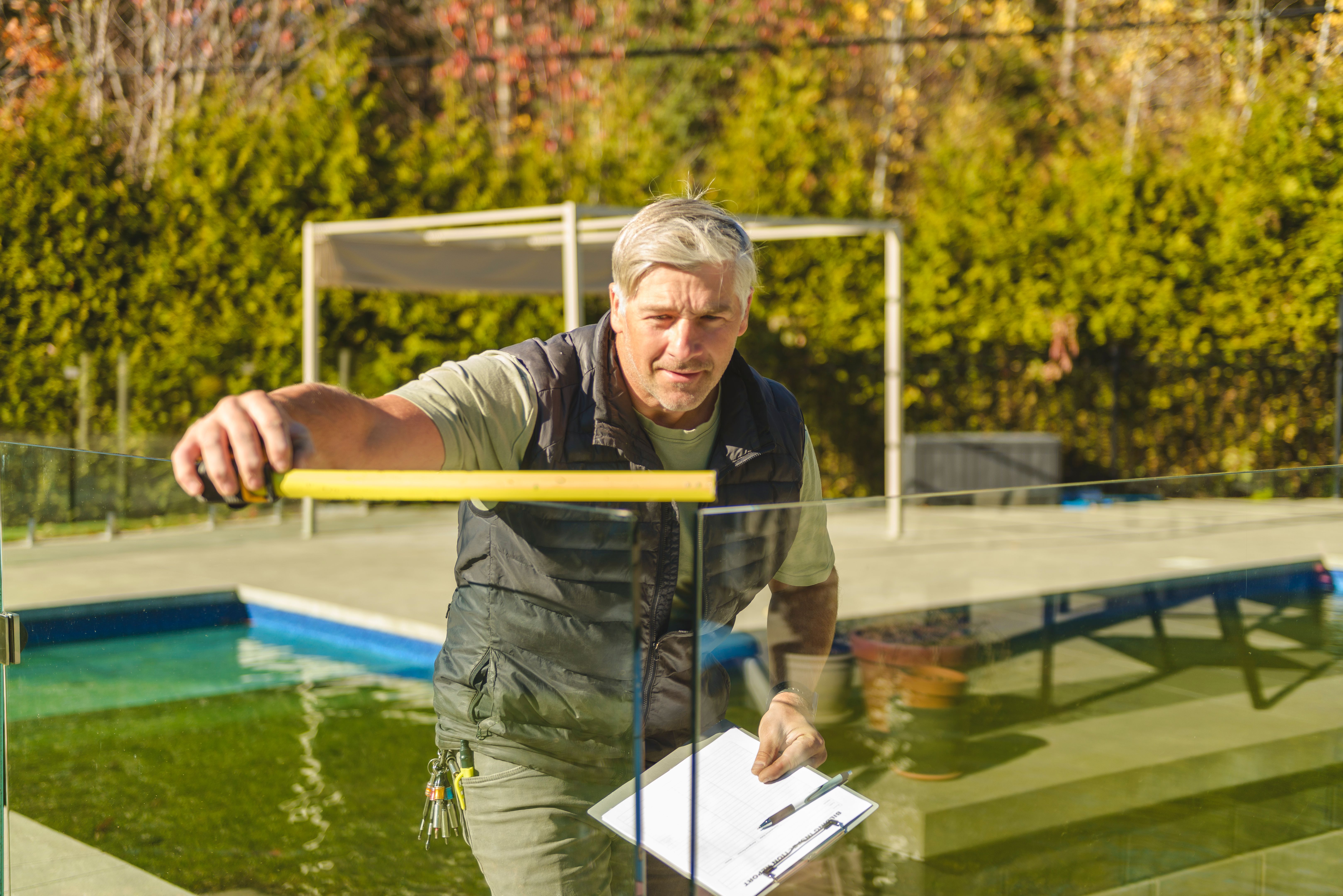 pool maintenance professional