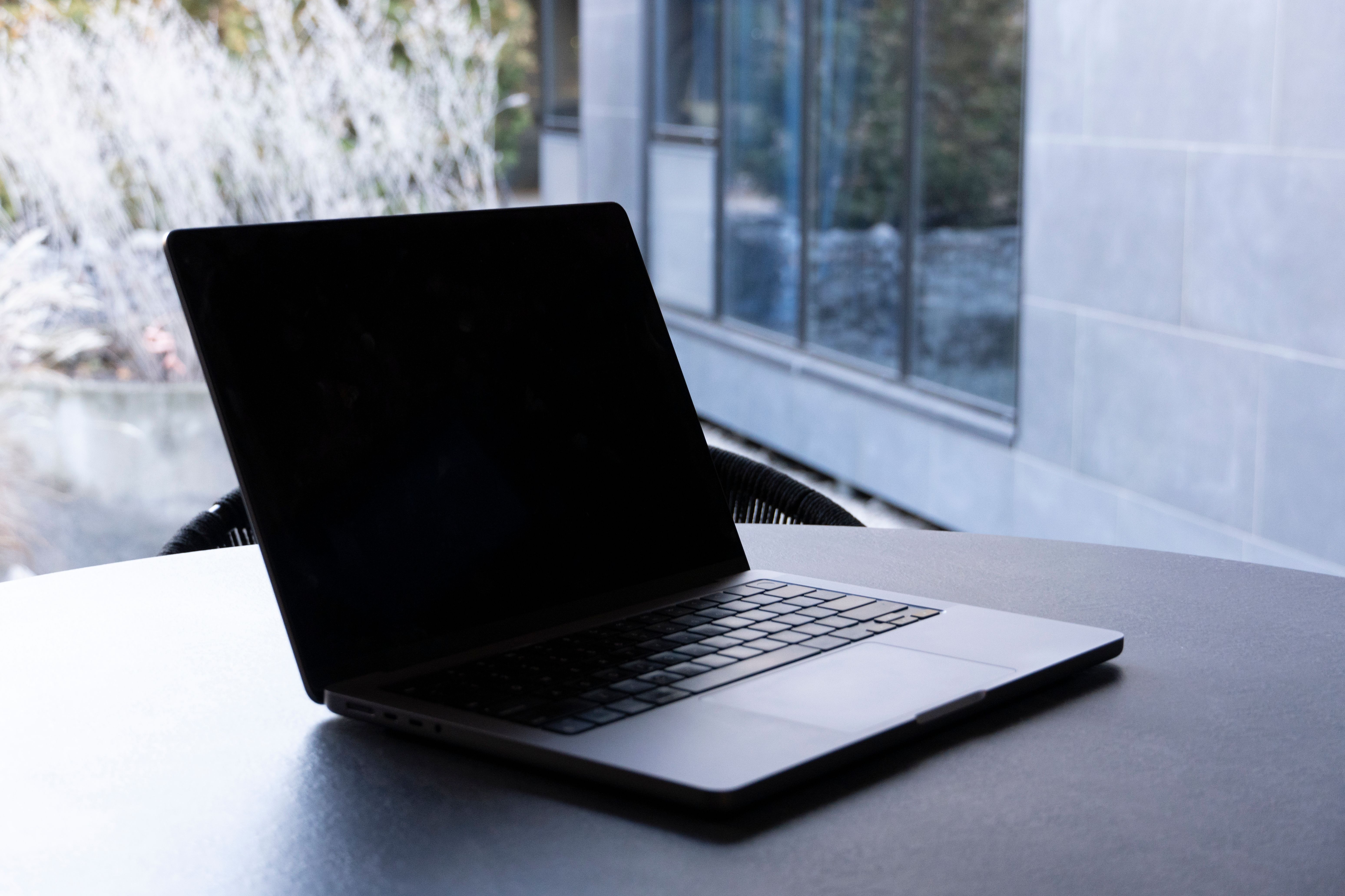 contemporary art themes