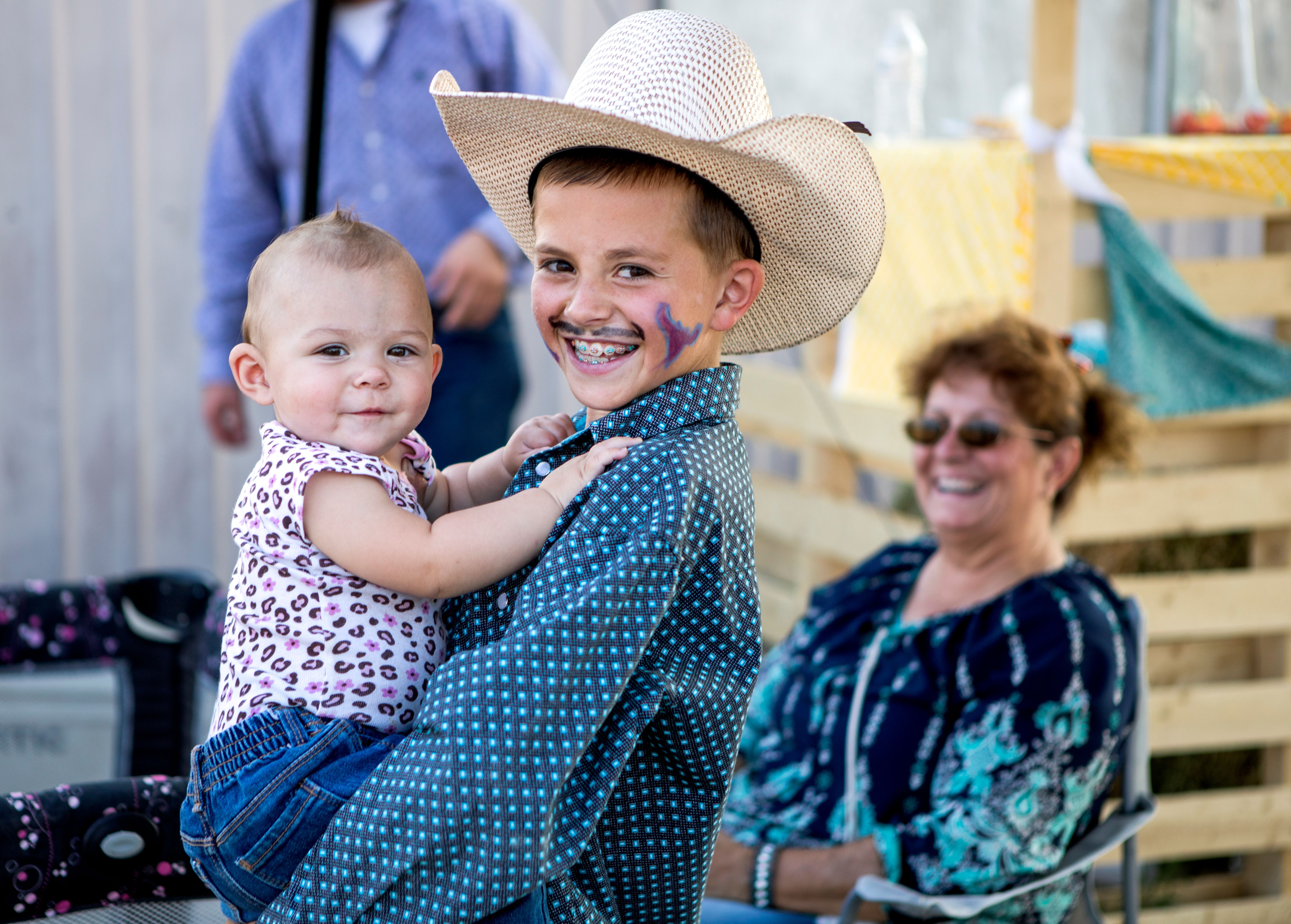 sisters rodeo