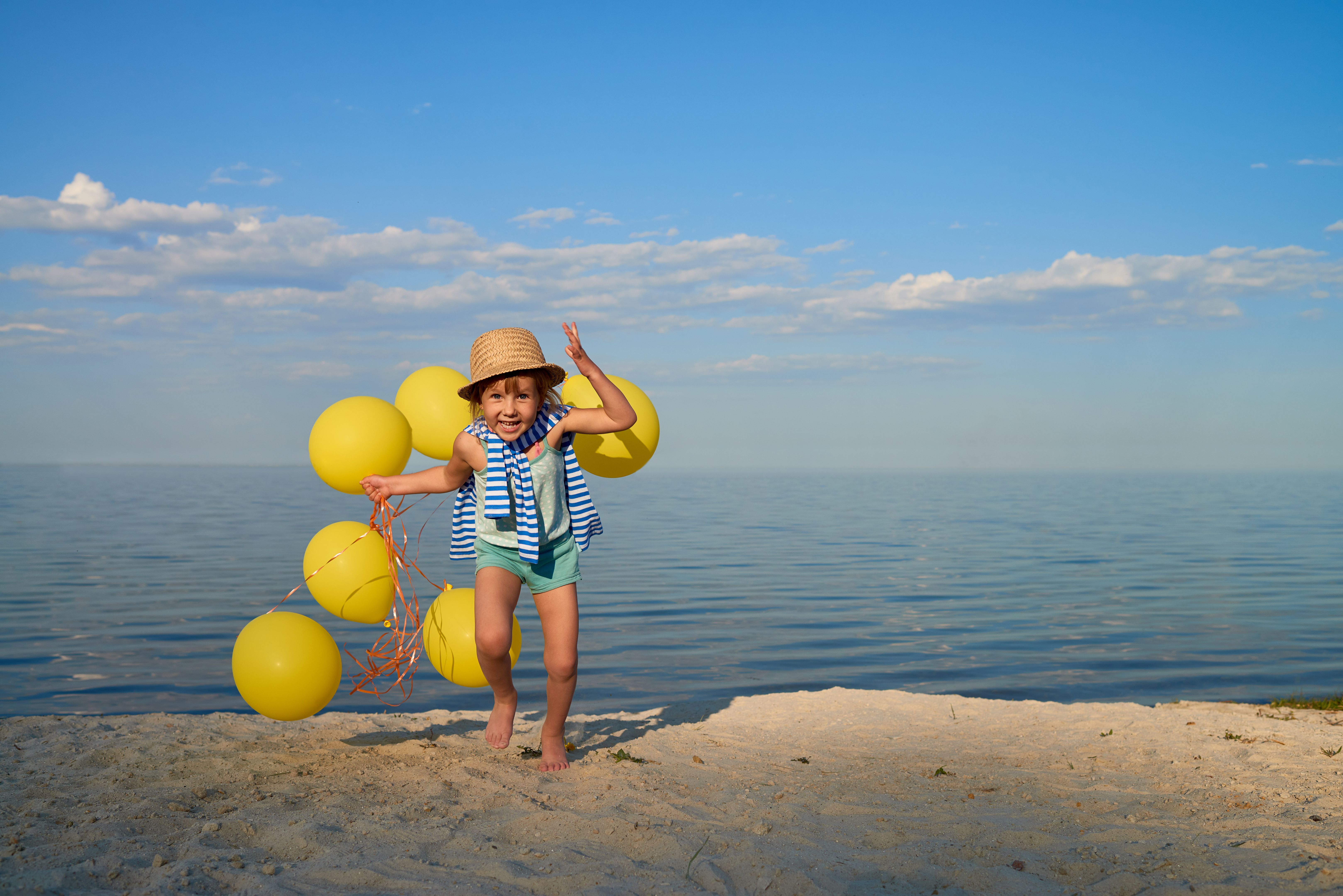 beach party balloons