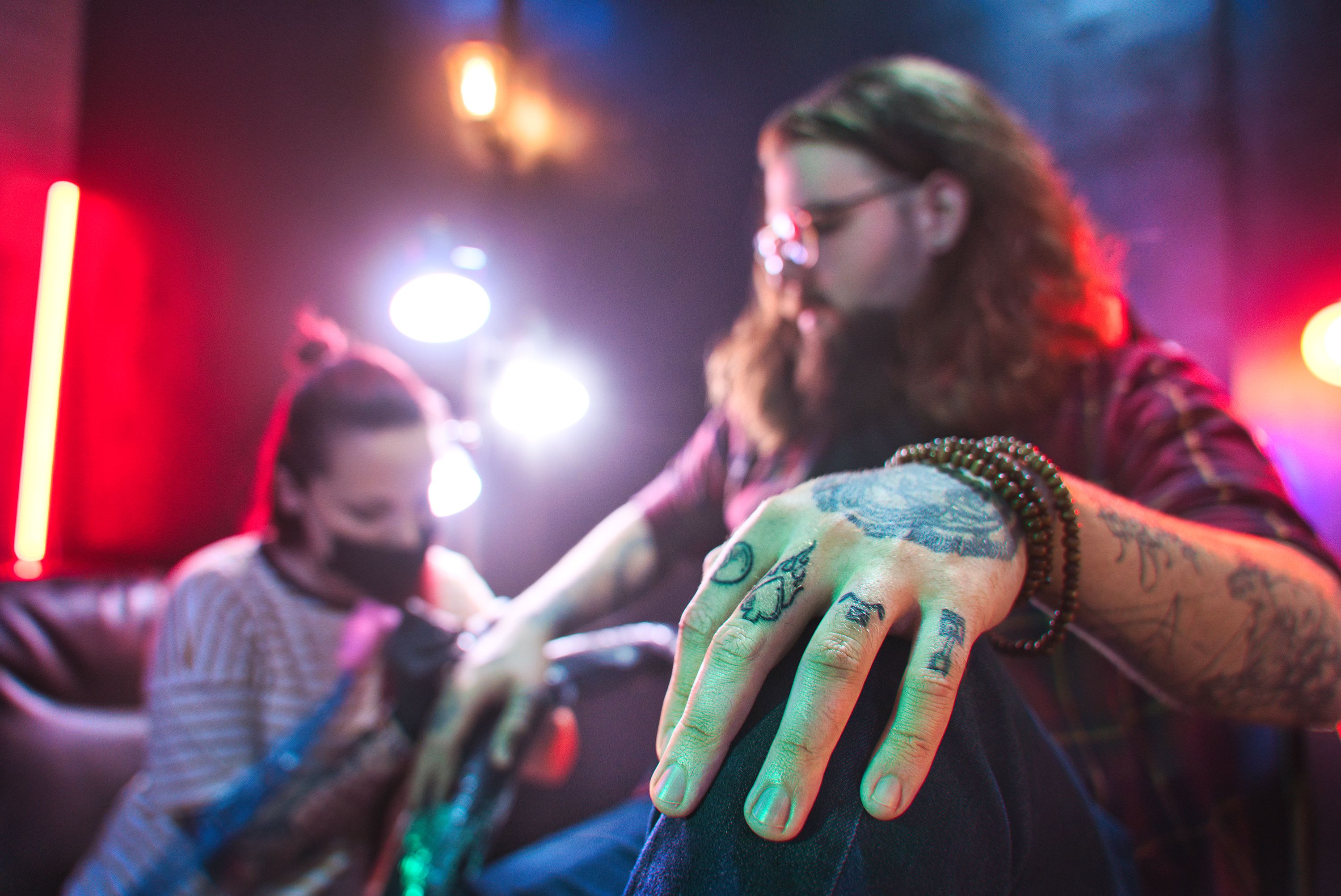 tatuaje mostrar tatuaje evento minimalist tattoo custom tattoo tatuaje estrellas mejor estudio tatuajes sevilla numero uno best tattoo shop sevilla fineline dotwork traditional linea fina realismo tradicional  urbe tattoo minitatu