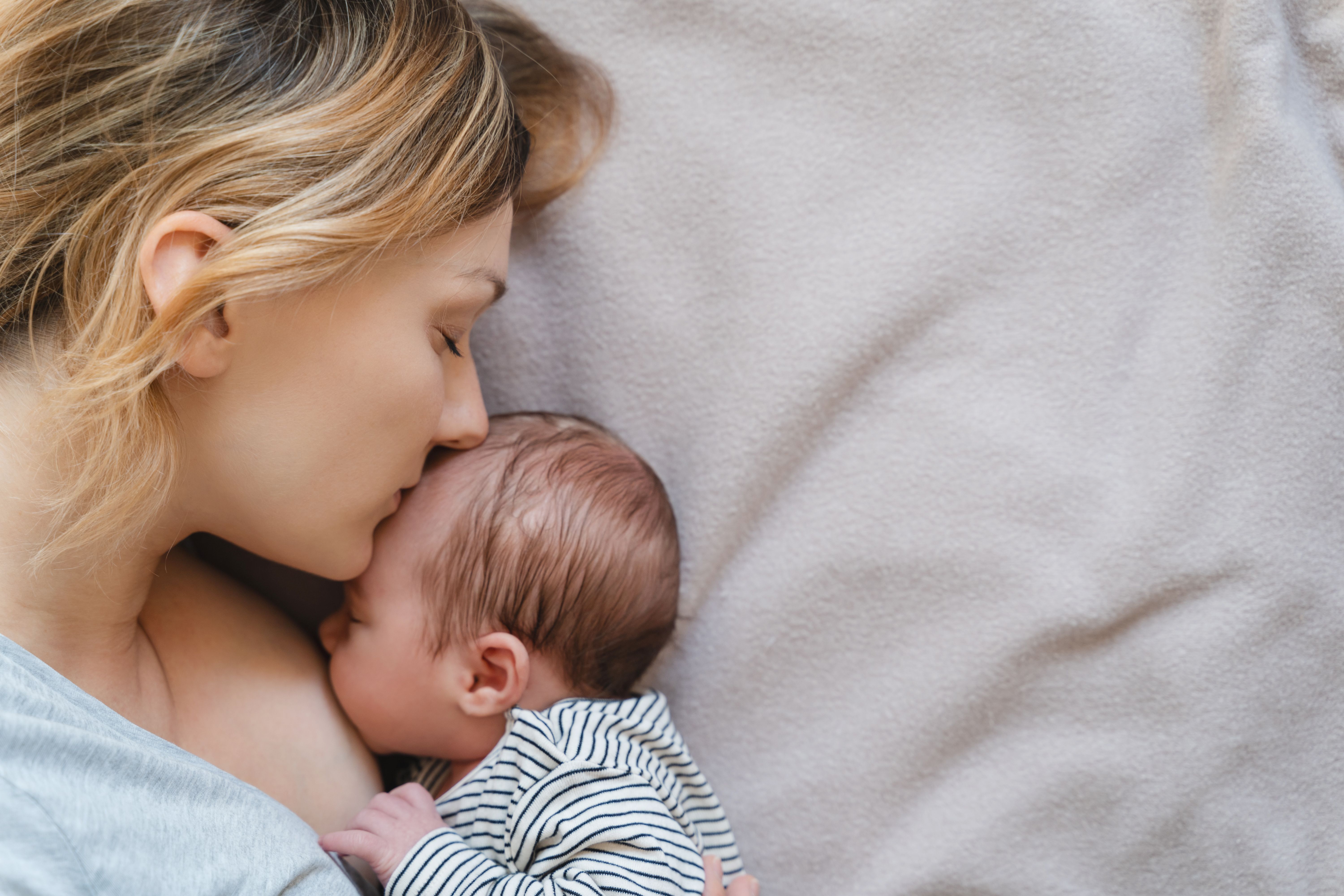 mother baby bonding