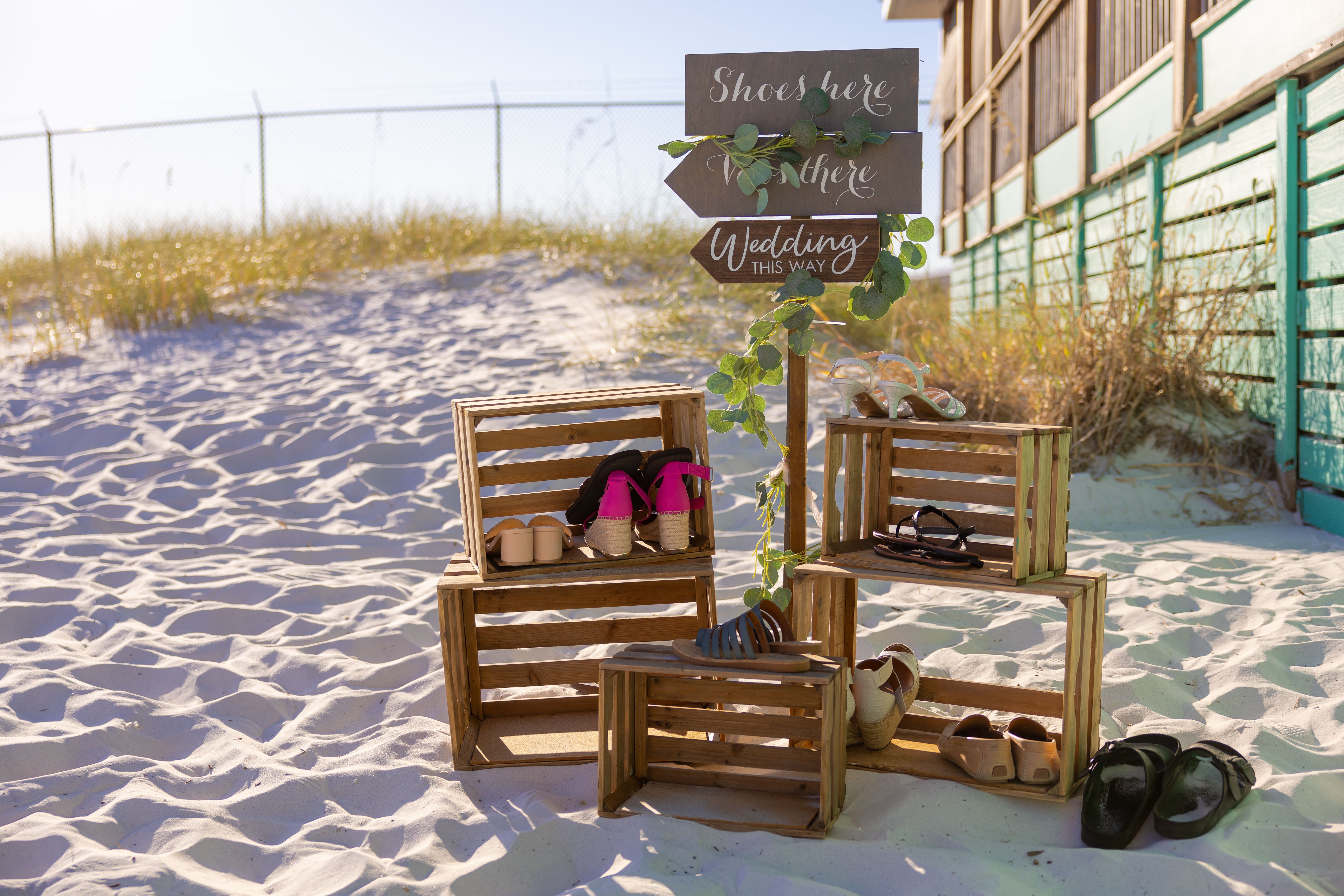 beach wedding accessories