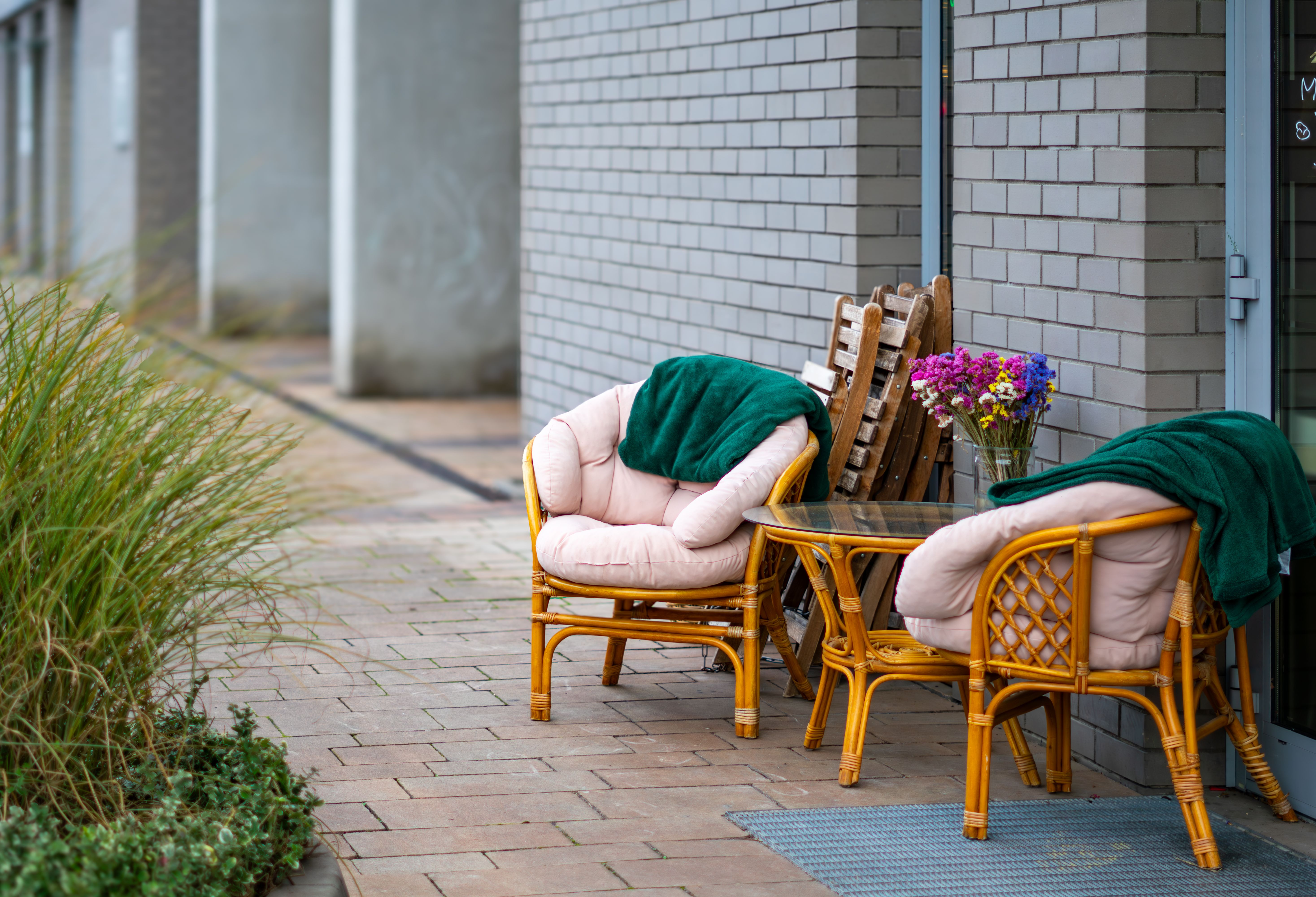 outdoor seating comfort