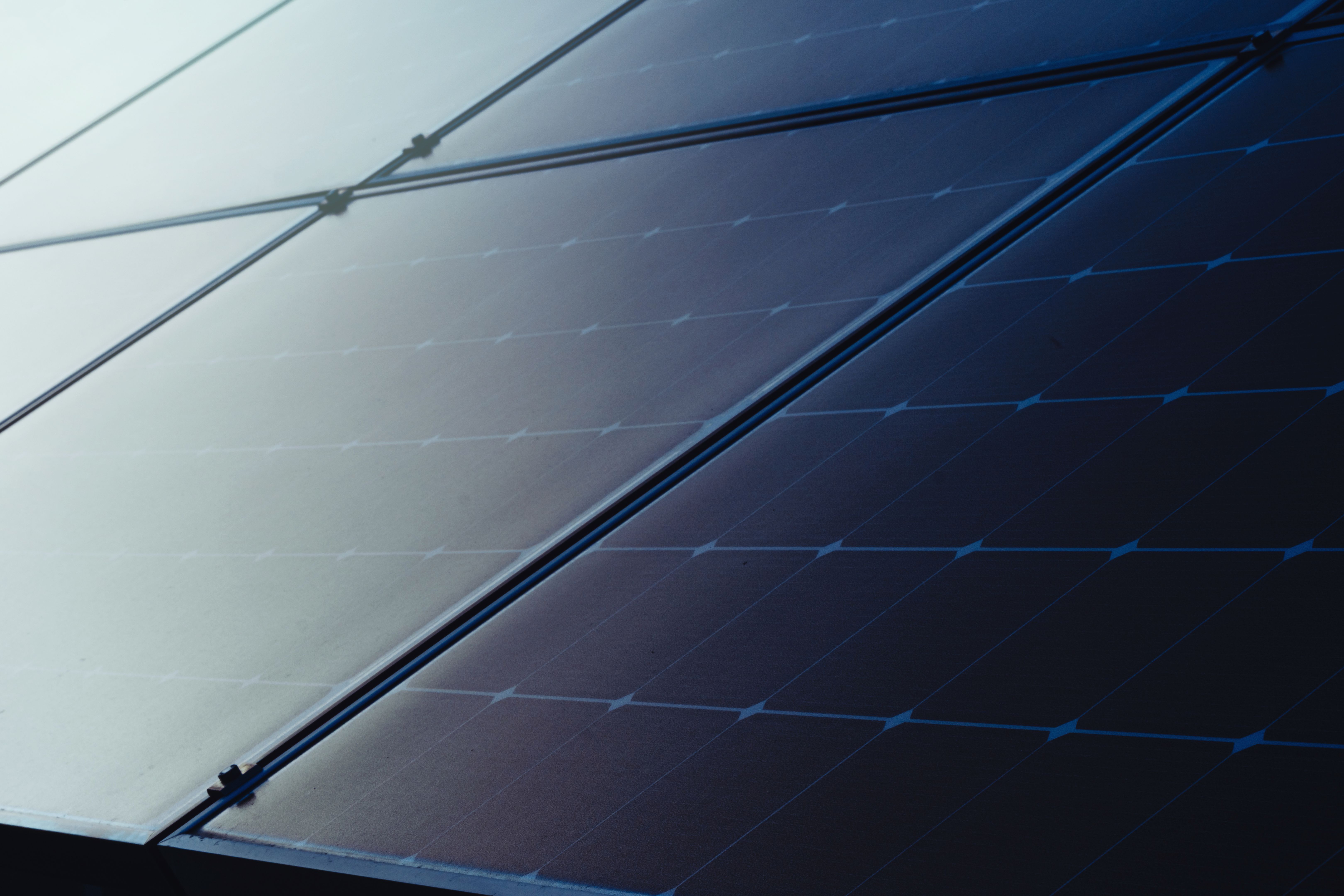 solar panel features