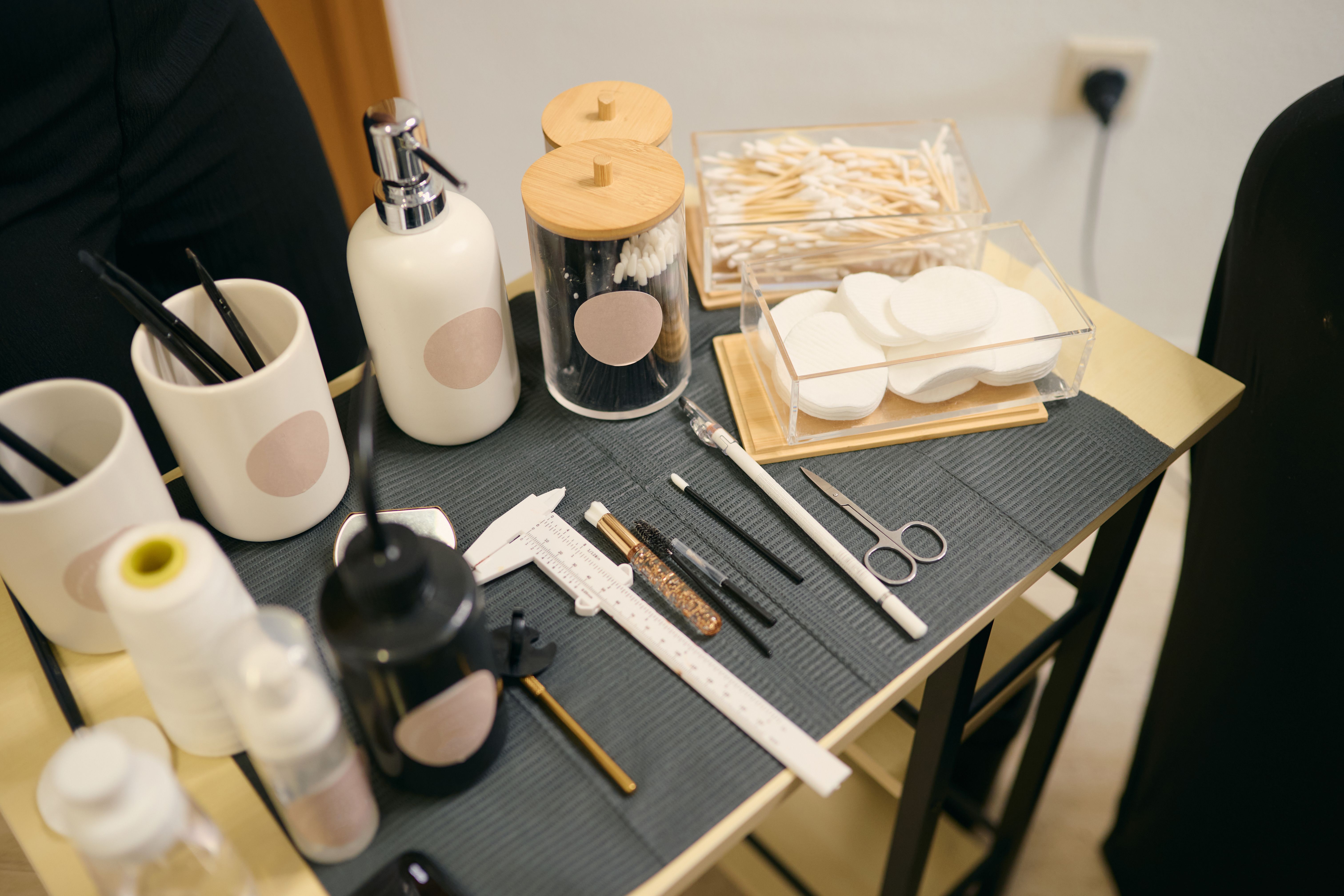 lash extension materials