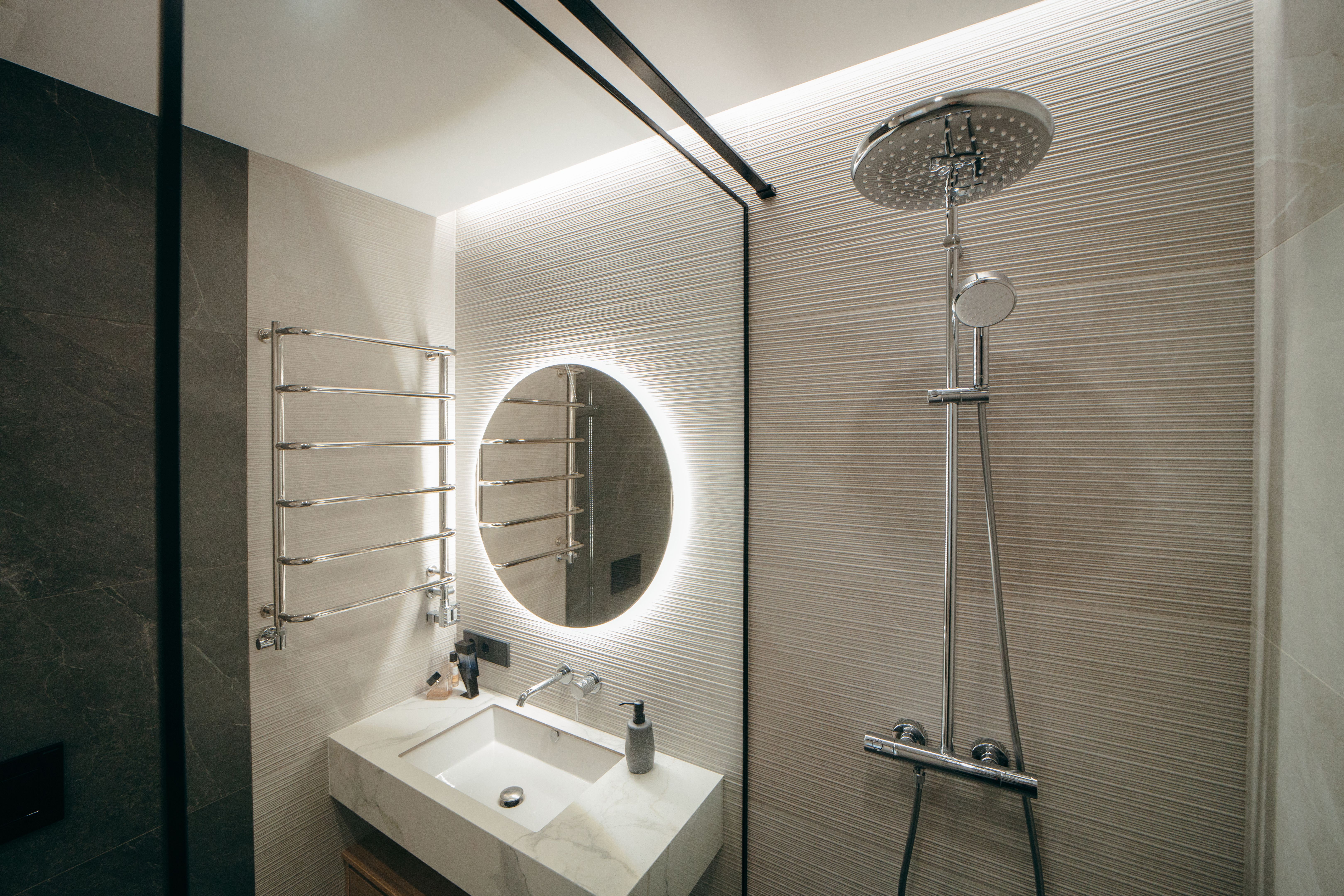 modern bathroom lighting