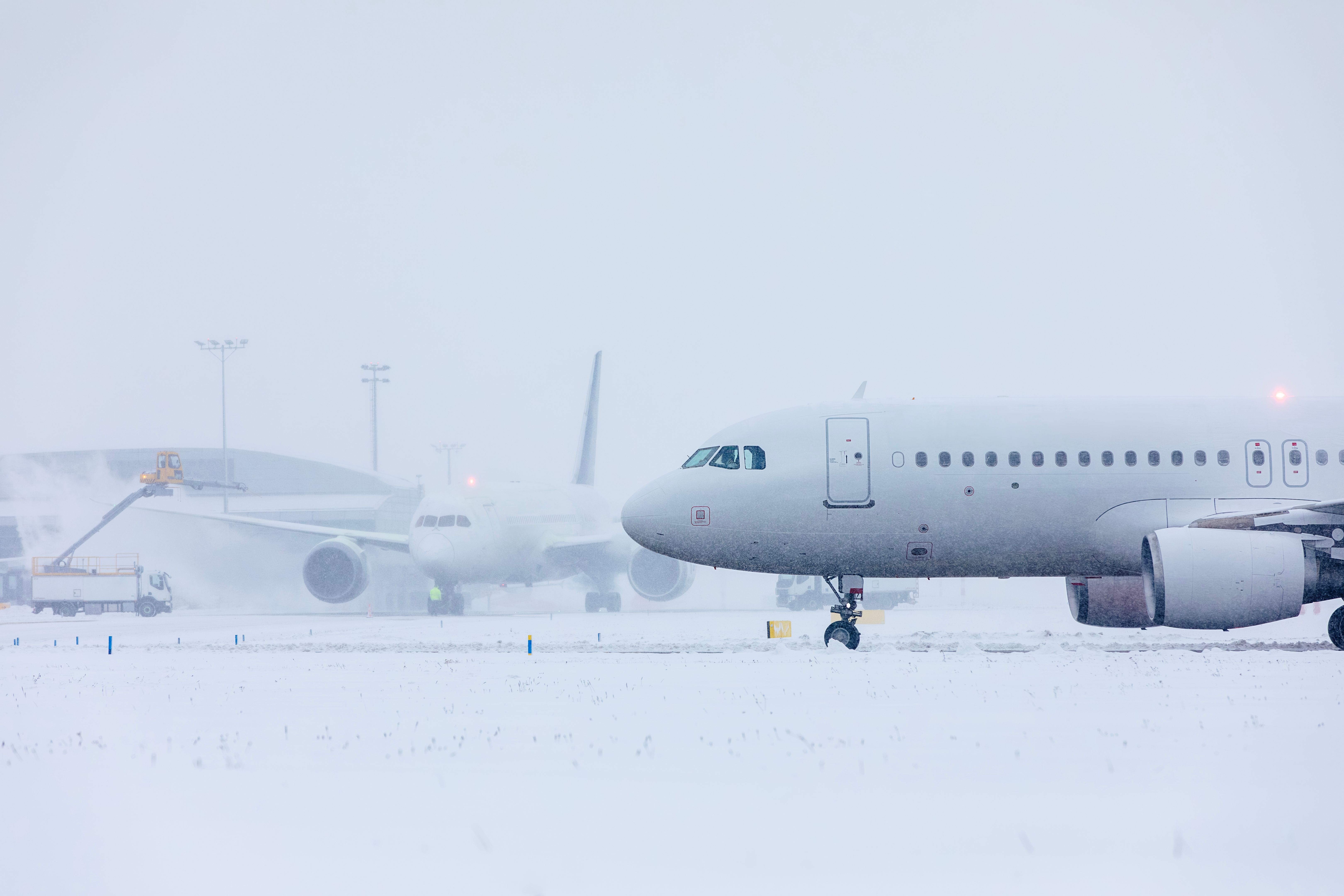airport snowstorm