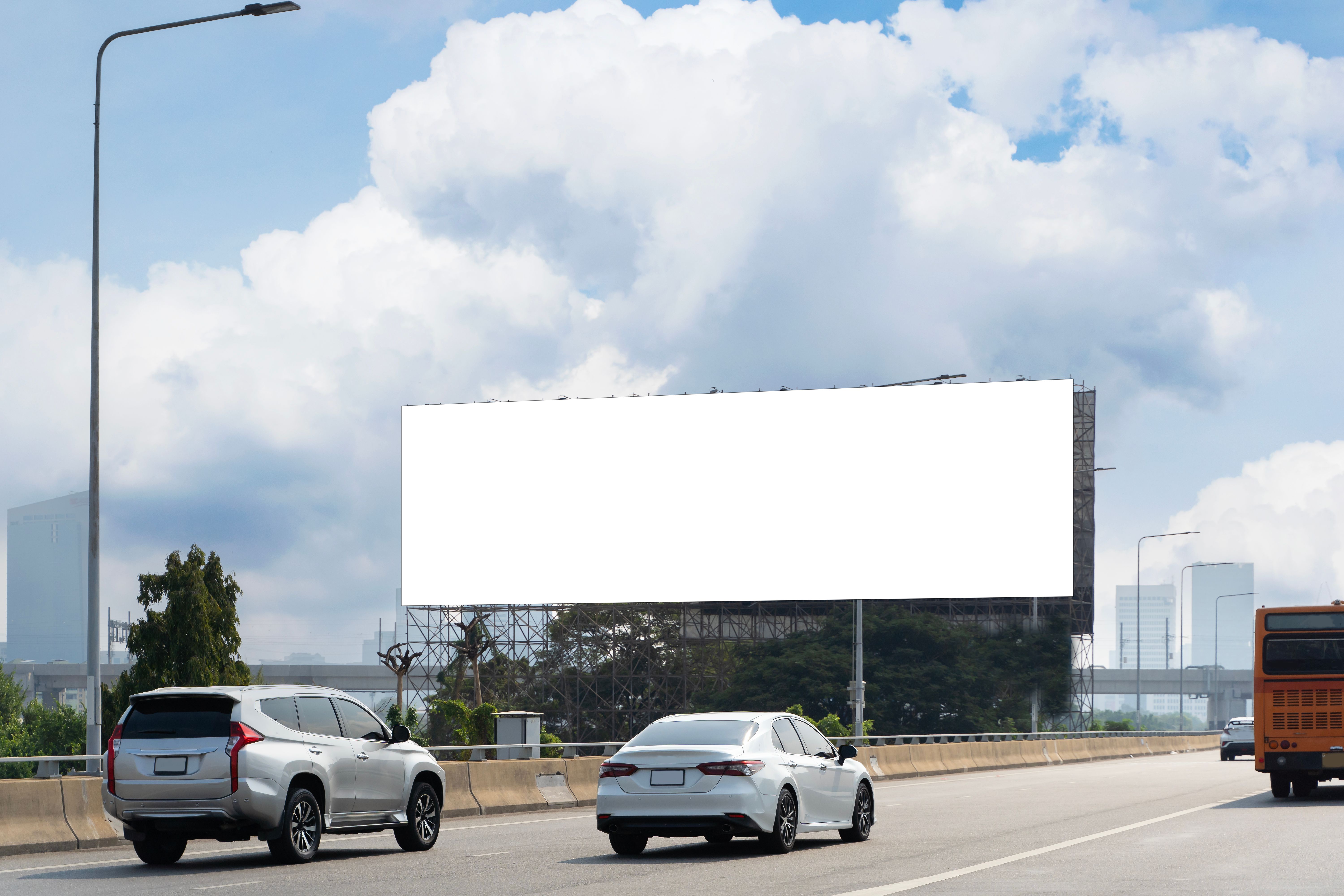 When it comes to roadside OOH, nothing grabs attention like a massive billboard. That’s why most brands turn to large-format OOH to boost awareness and make sure their message can’t be missed. Our client, however, wanted to dig deeper. They asked about OOH billboards in metro city centres, especially those in prime city locations. This request adds an extra layer of granularity and challenge to the modelling project, since urban billboards often require more precise measurement of audience reach and effectiveness When it comes to roadside OOH, nothing grabs attention like a massive billboard. That’s why most brands turn to large-format OOH to boost awareness and make sure their message can’t be missed. Our client, however, wanted to dig deeper. They asked about OOH billboards in metro city centres, especially those in prime city locations. This request adds an extra layer of granularity and challenge to the modelling project, since urban billboards often require more precise measurement of audience reach and effectiveness