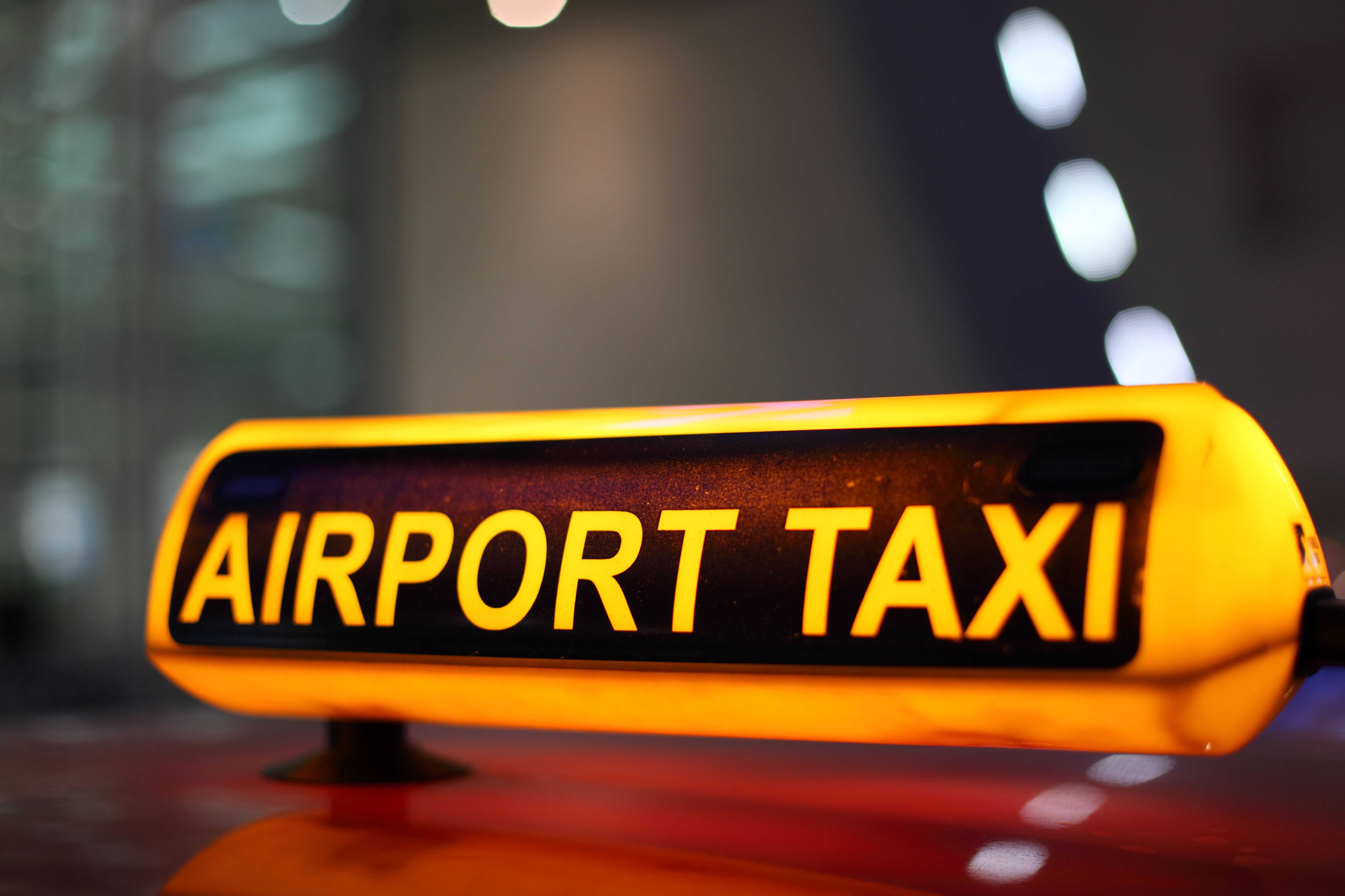 pearson airport taxi