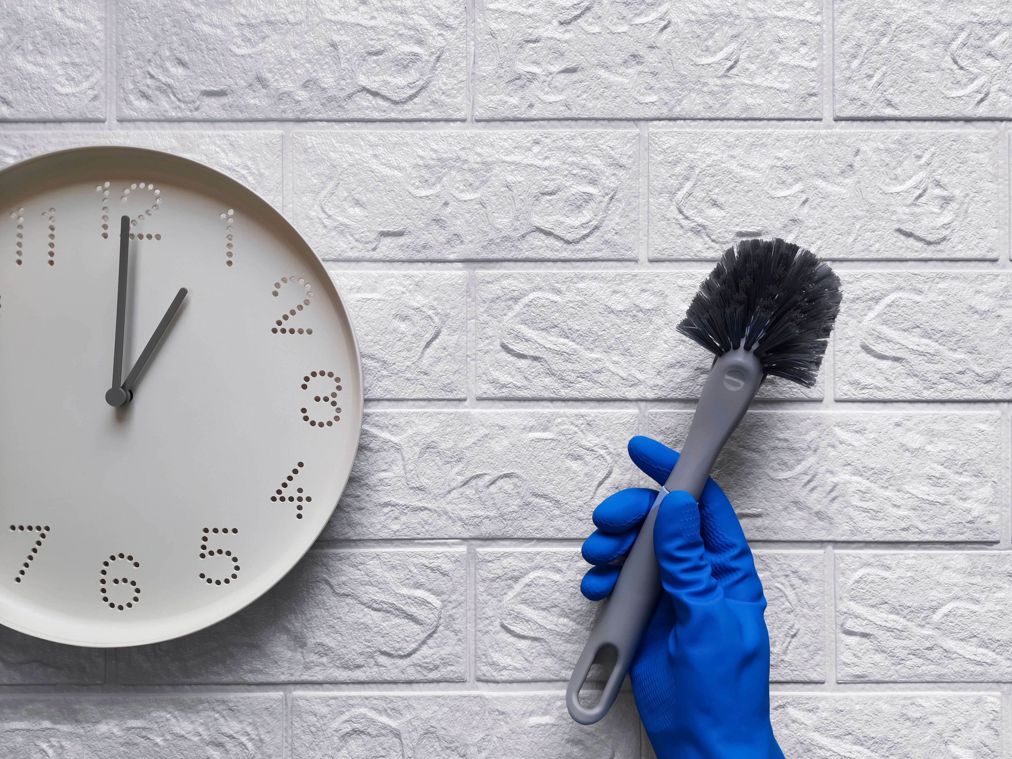 apartment cleaning schedule