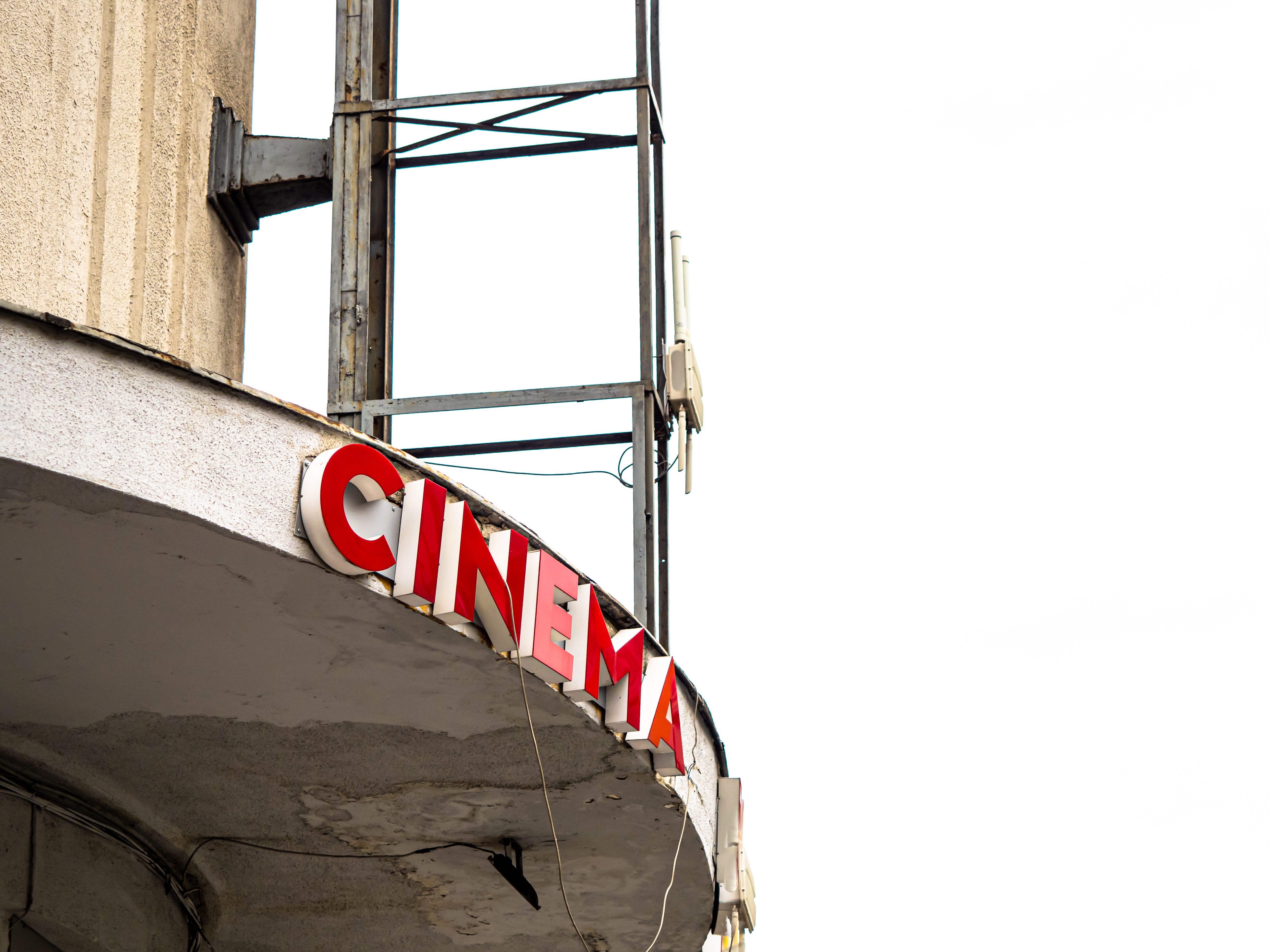 universal studios entrance