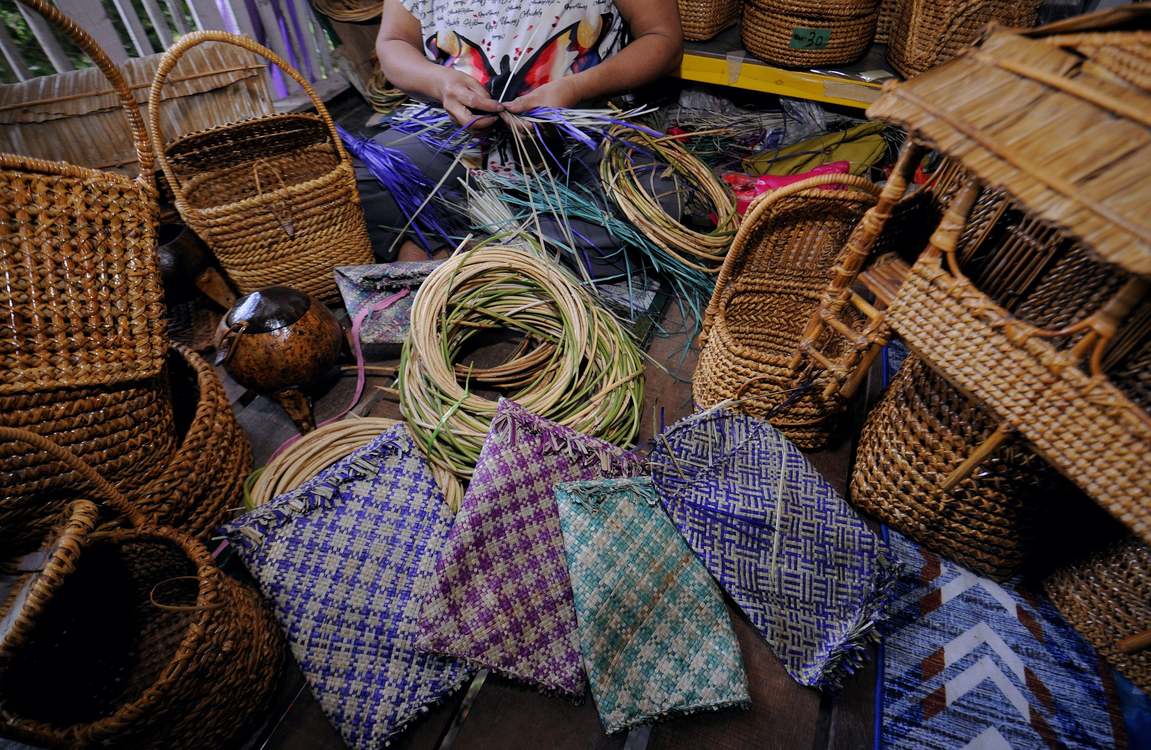 traditional philippine crafts