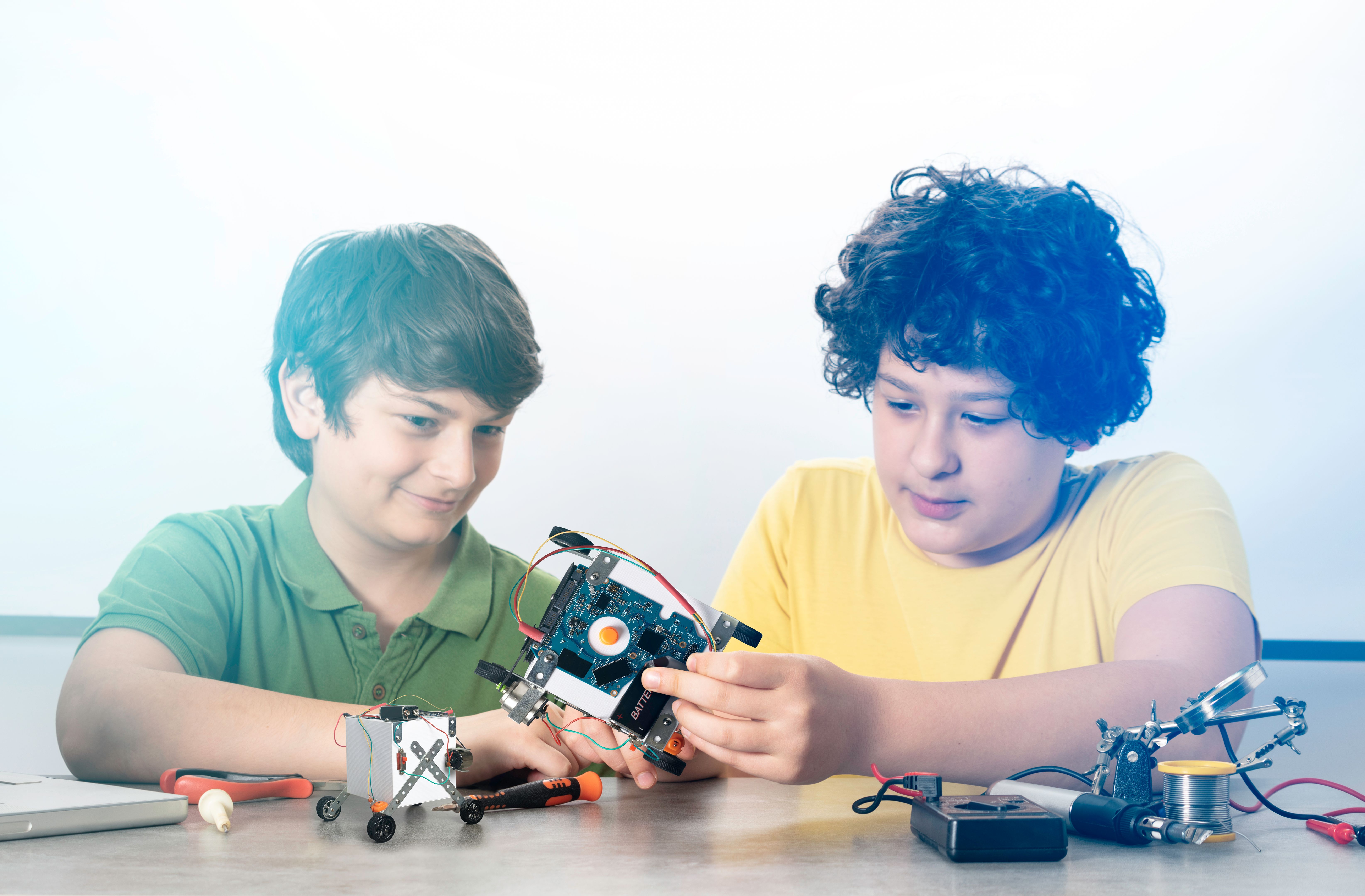 teamwork kids robots