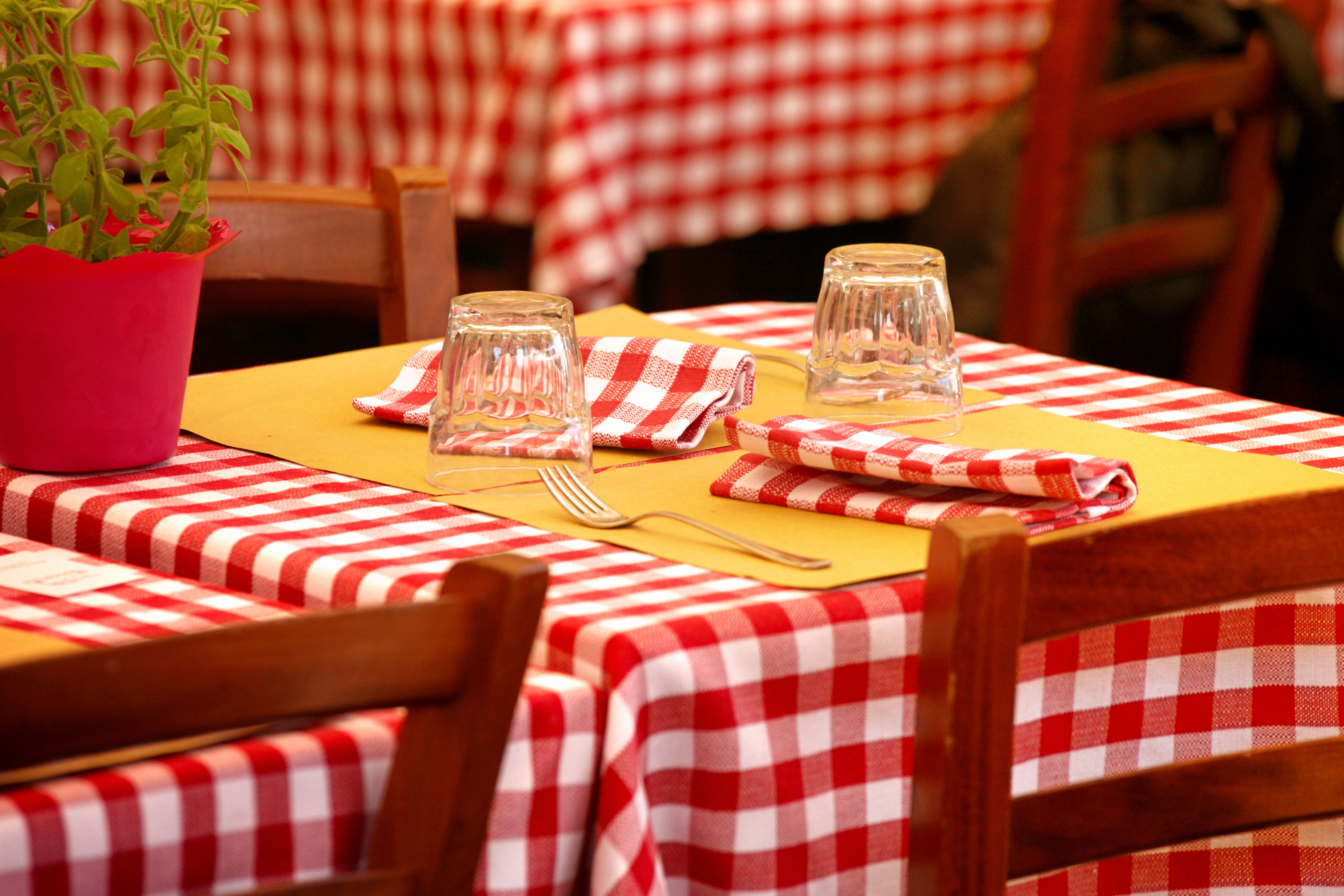 restaurant tablecloths