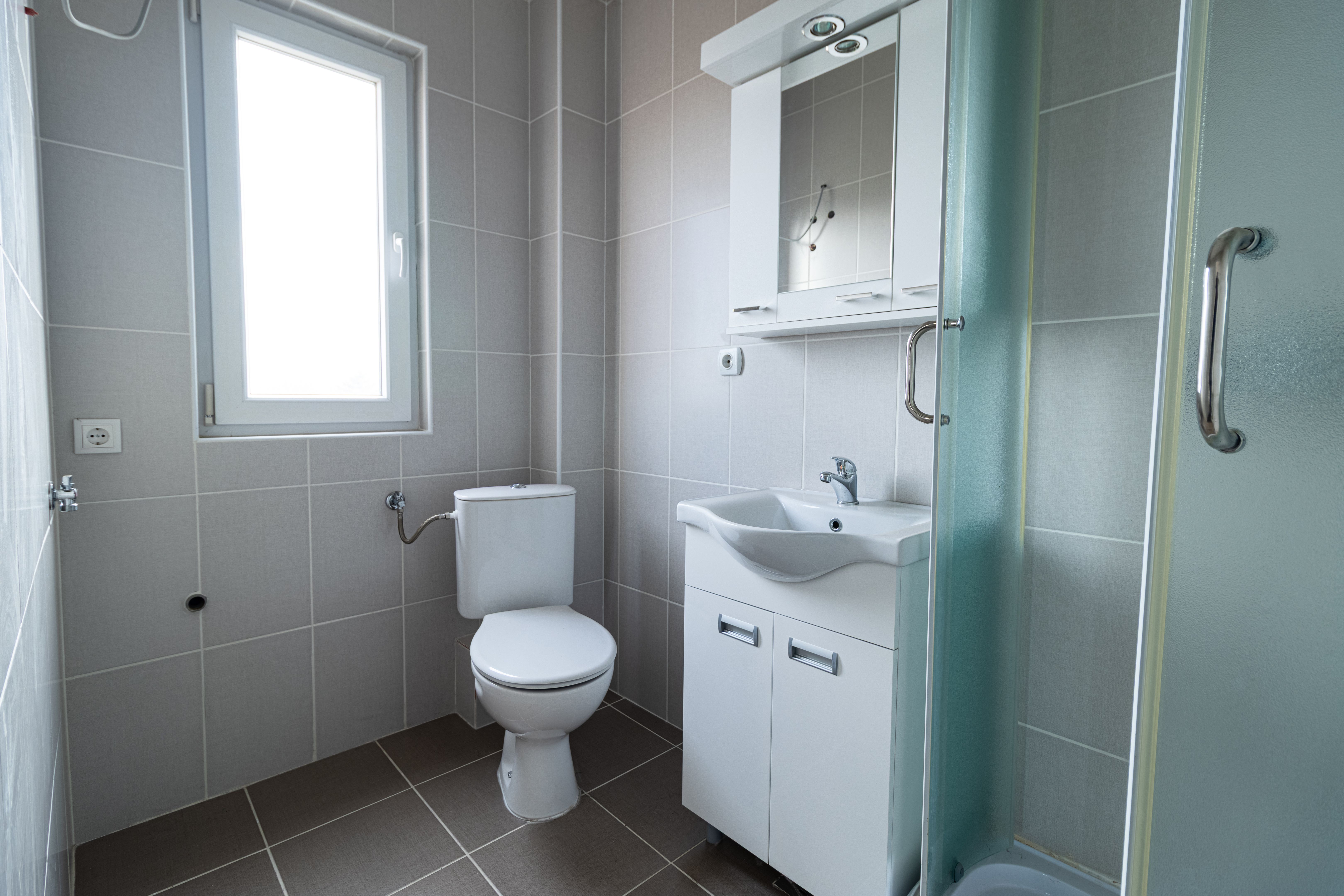 small bathroom furniture