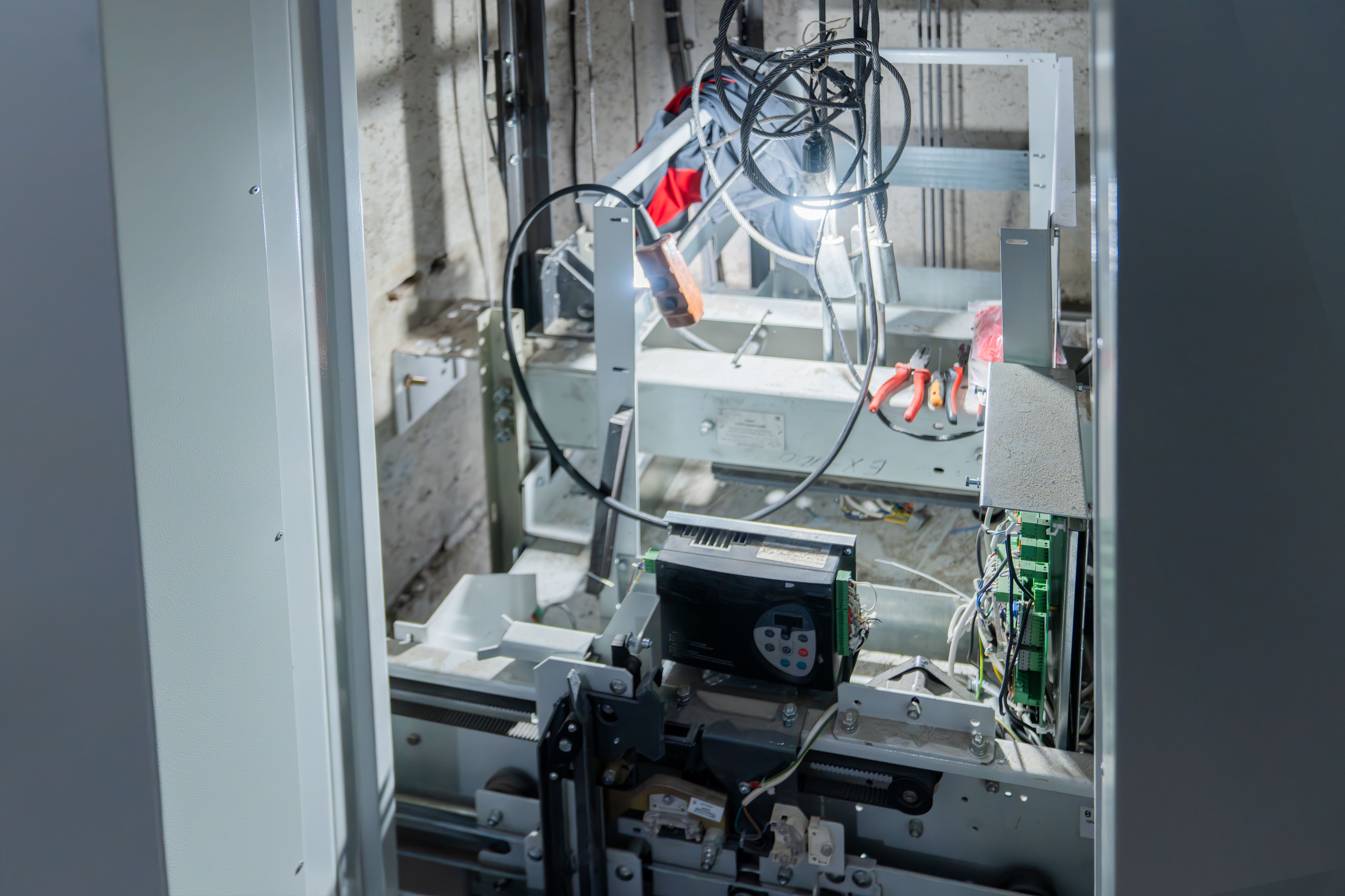 elevator maintenance