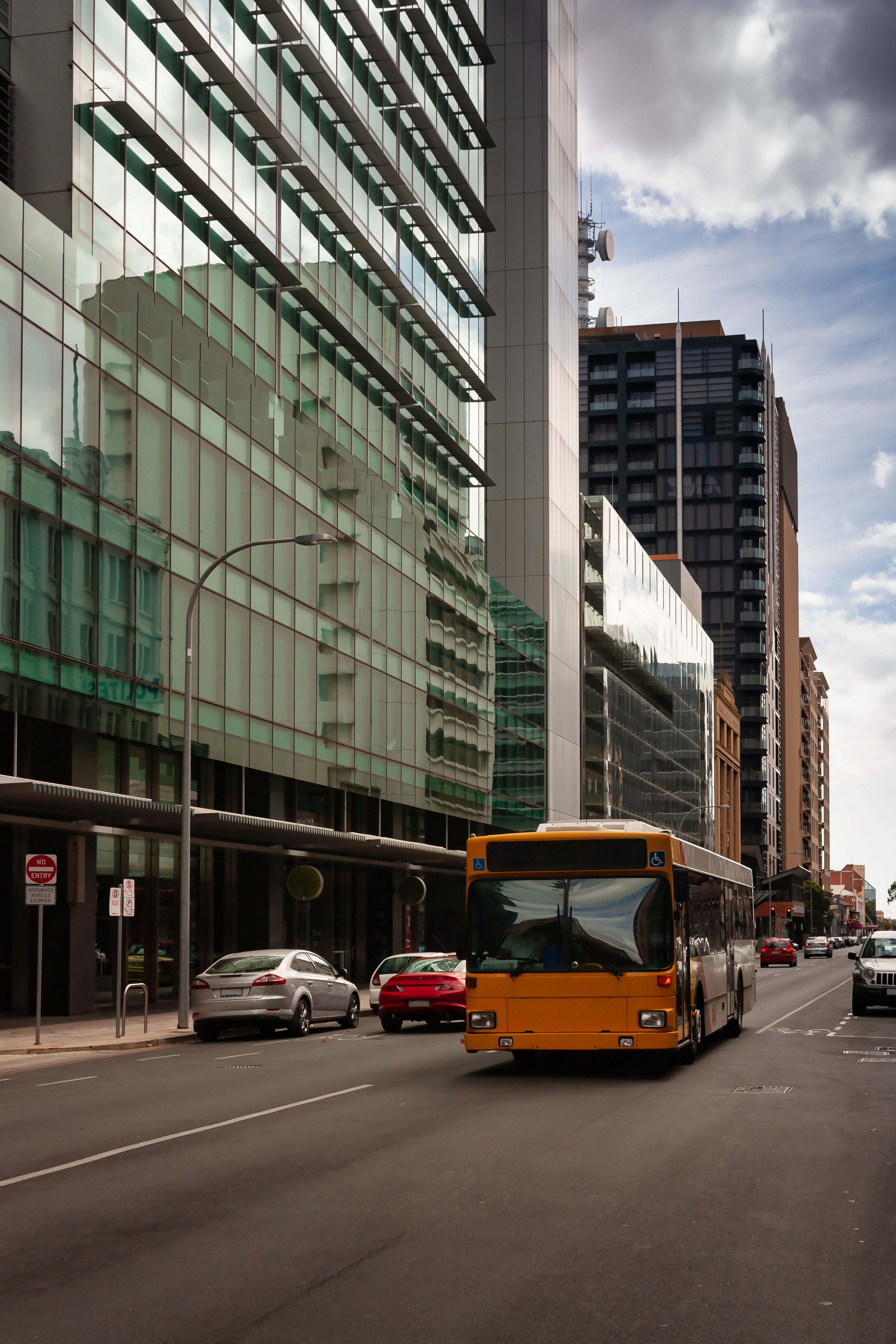 adelaide bus