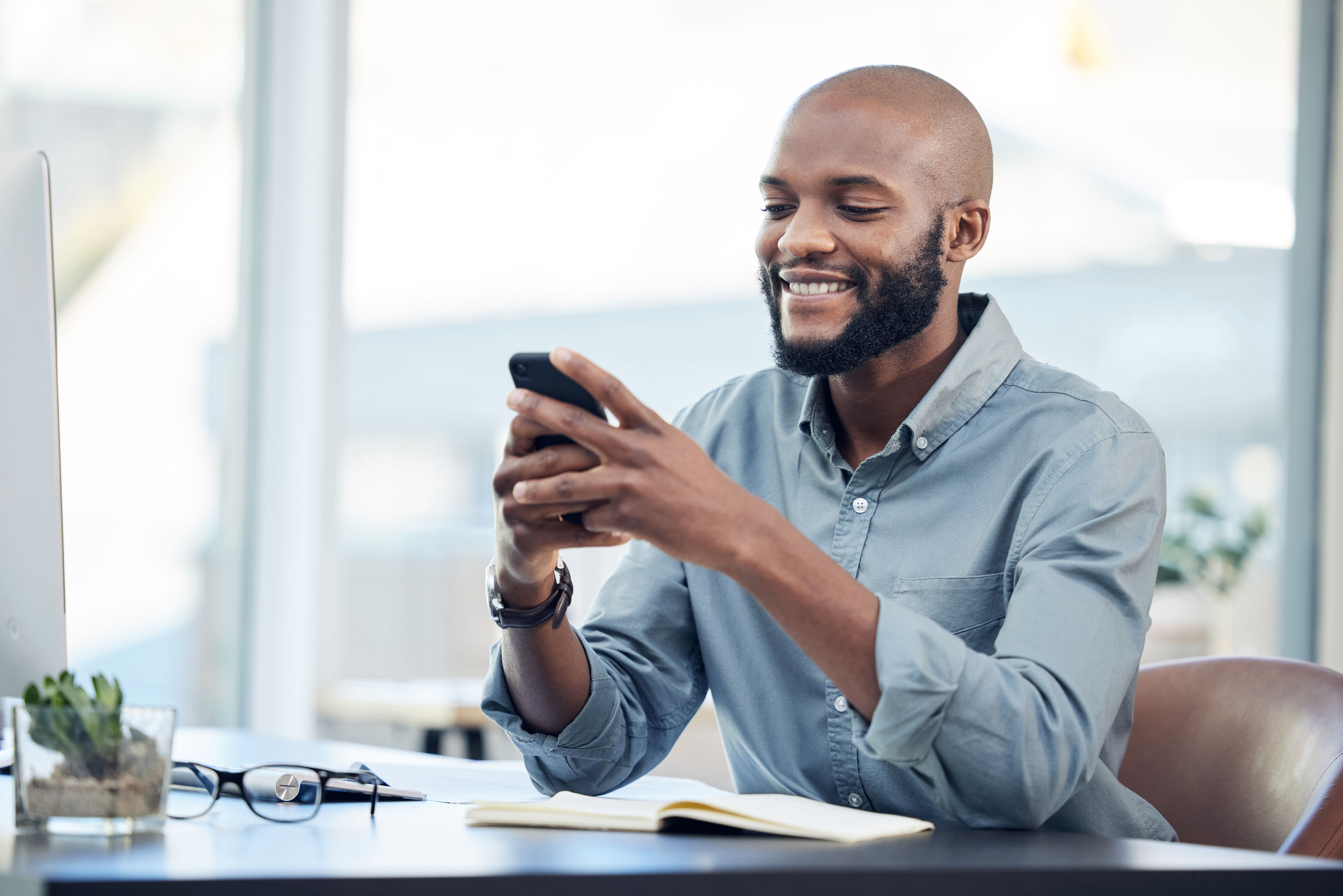 man texting