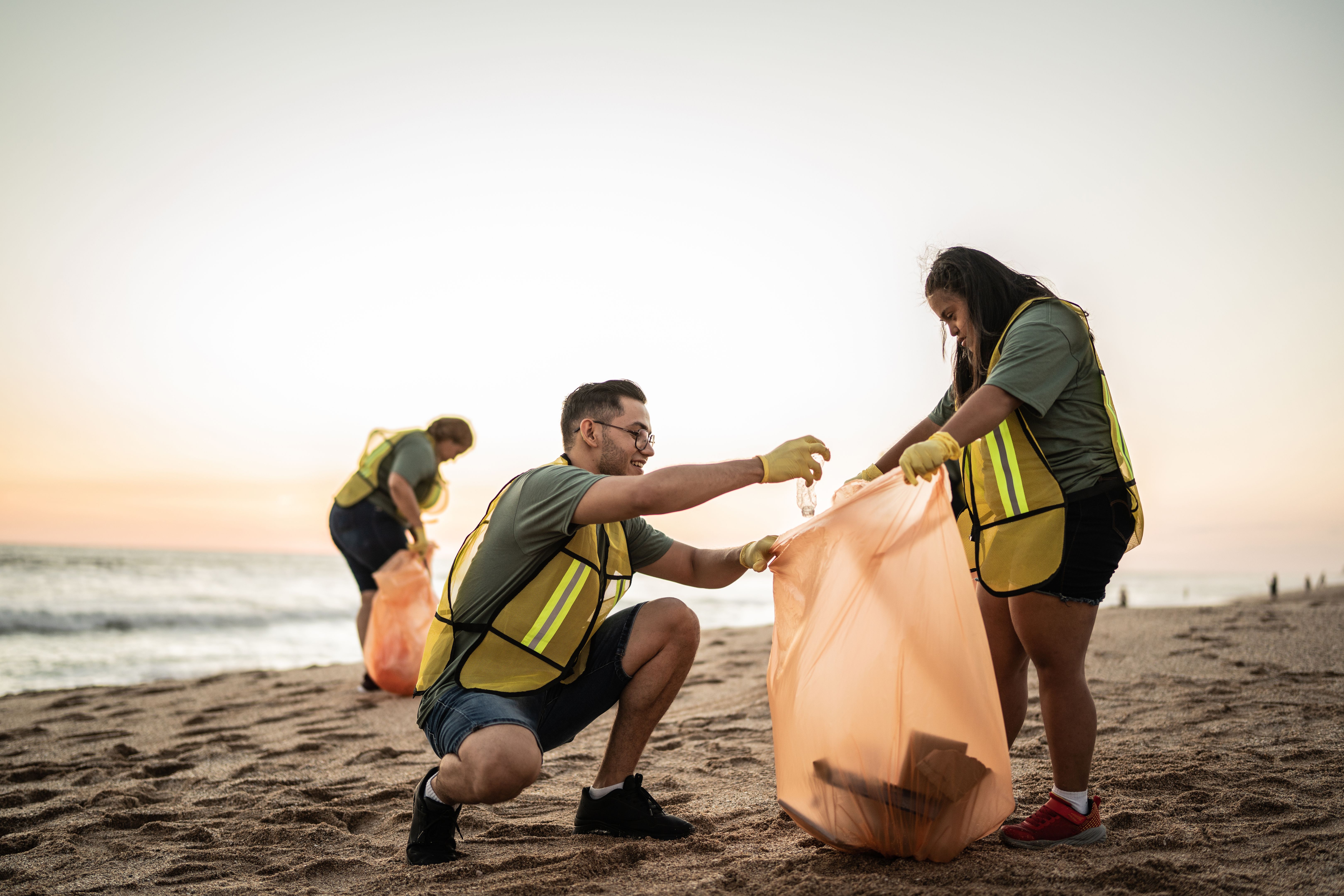 conservation volunteers beach
