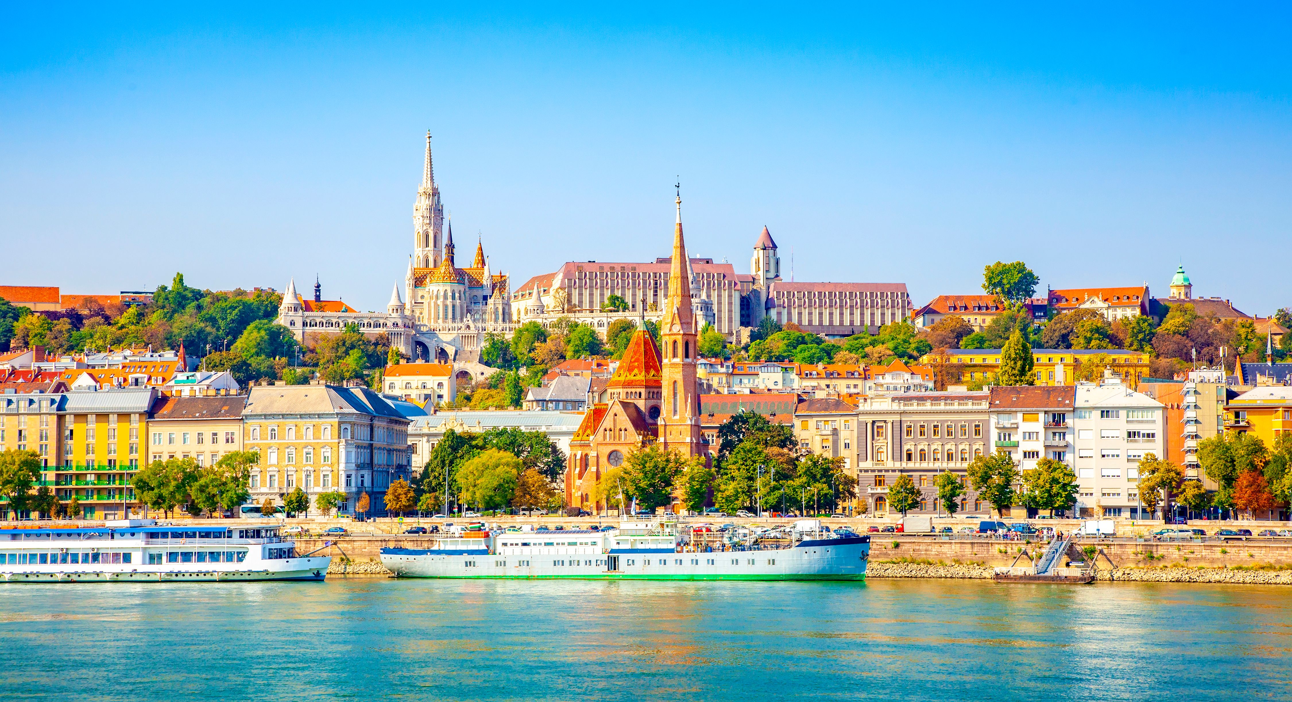 danube river town
