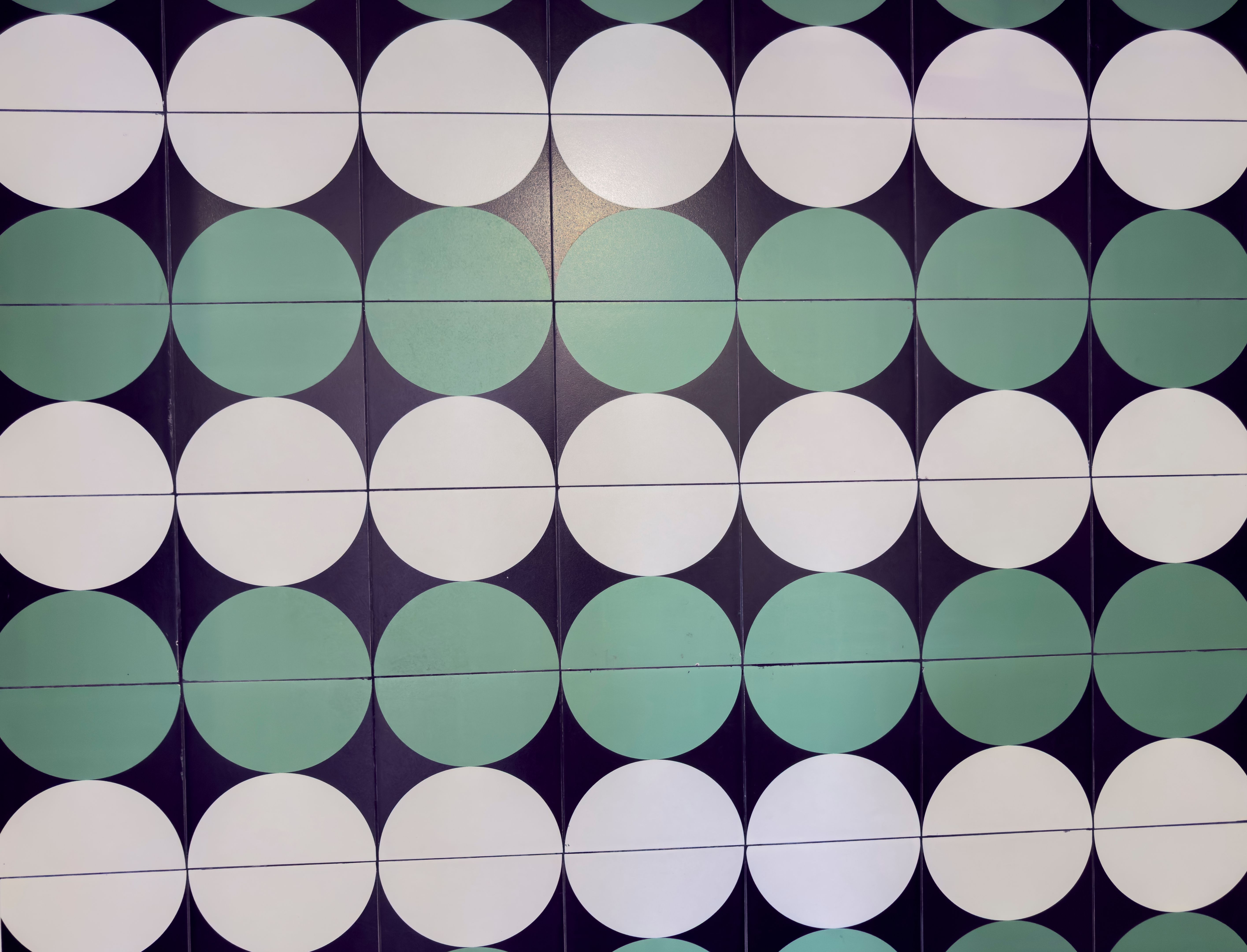 bold patterns interior