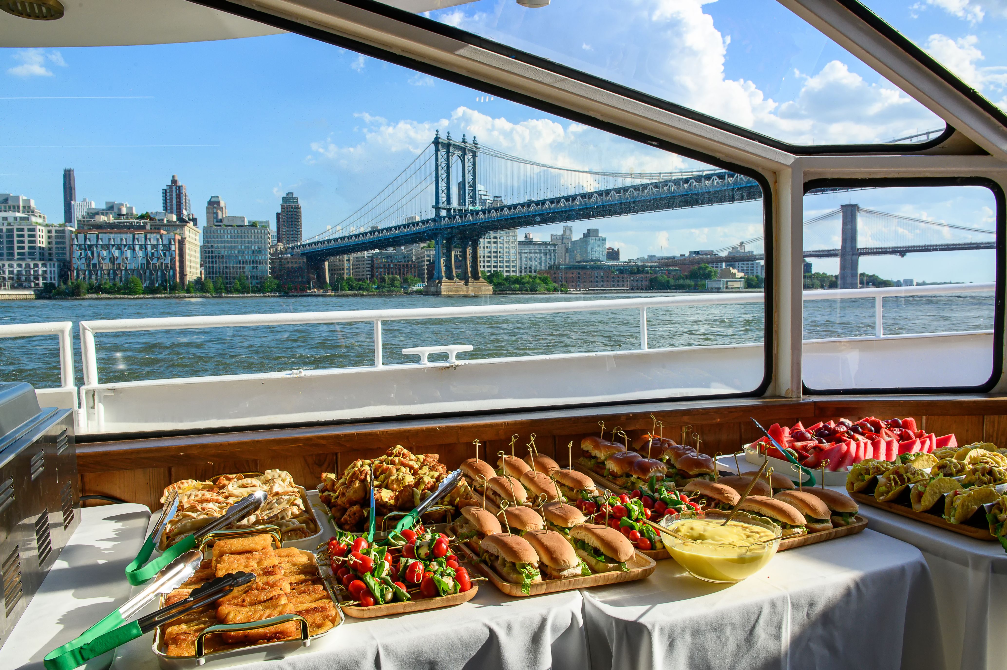 river cruise dining