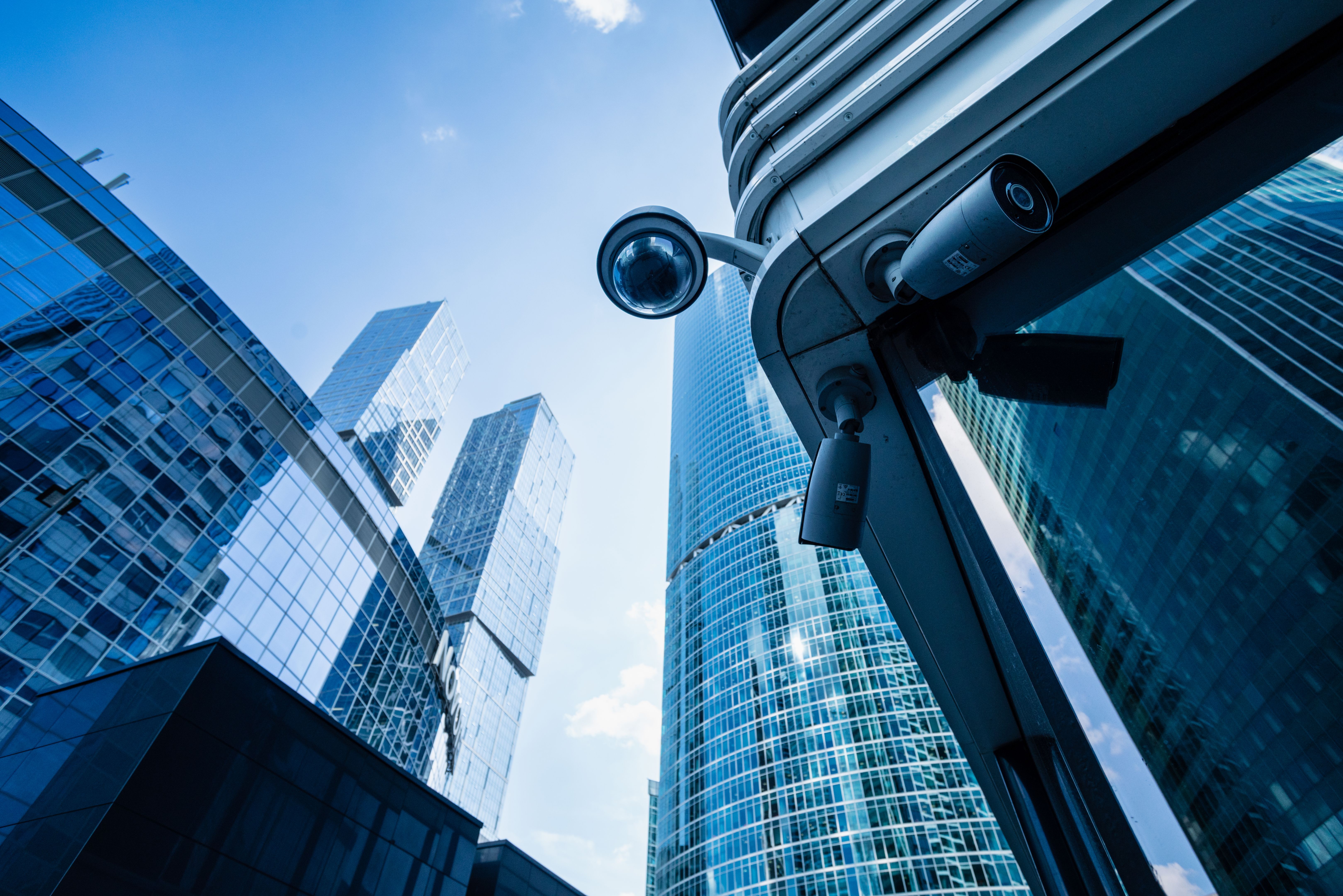 Enhancing Security with Advanced Access Control and CCTV Systems
