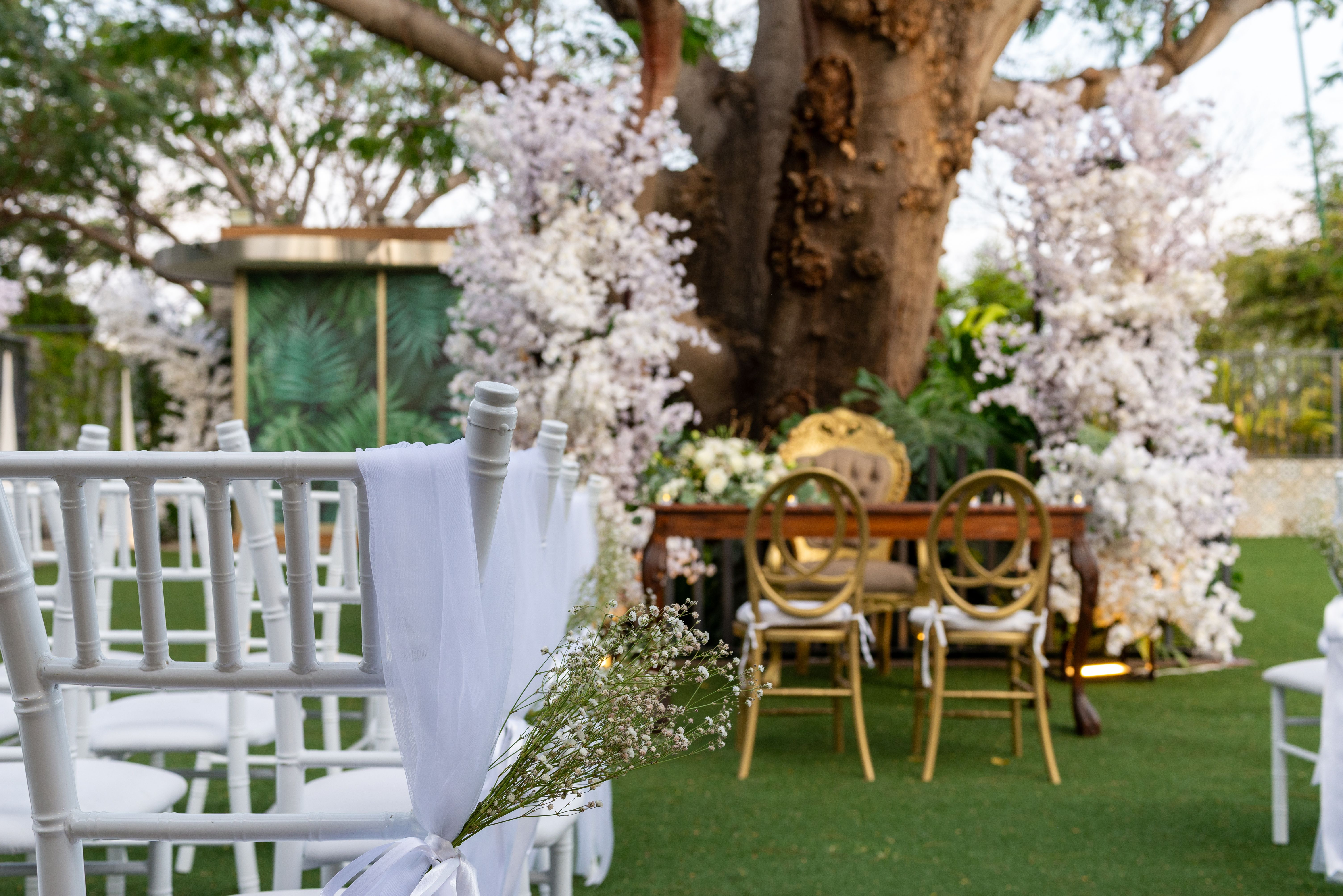 spring wedding decor