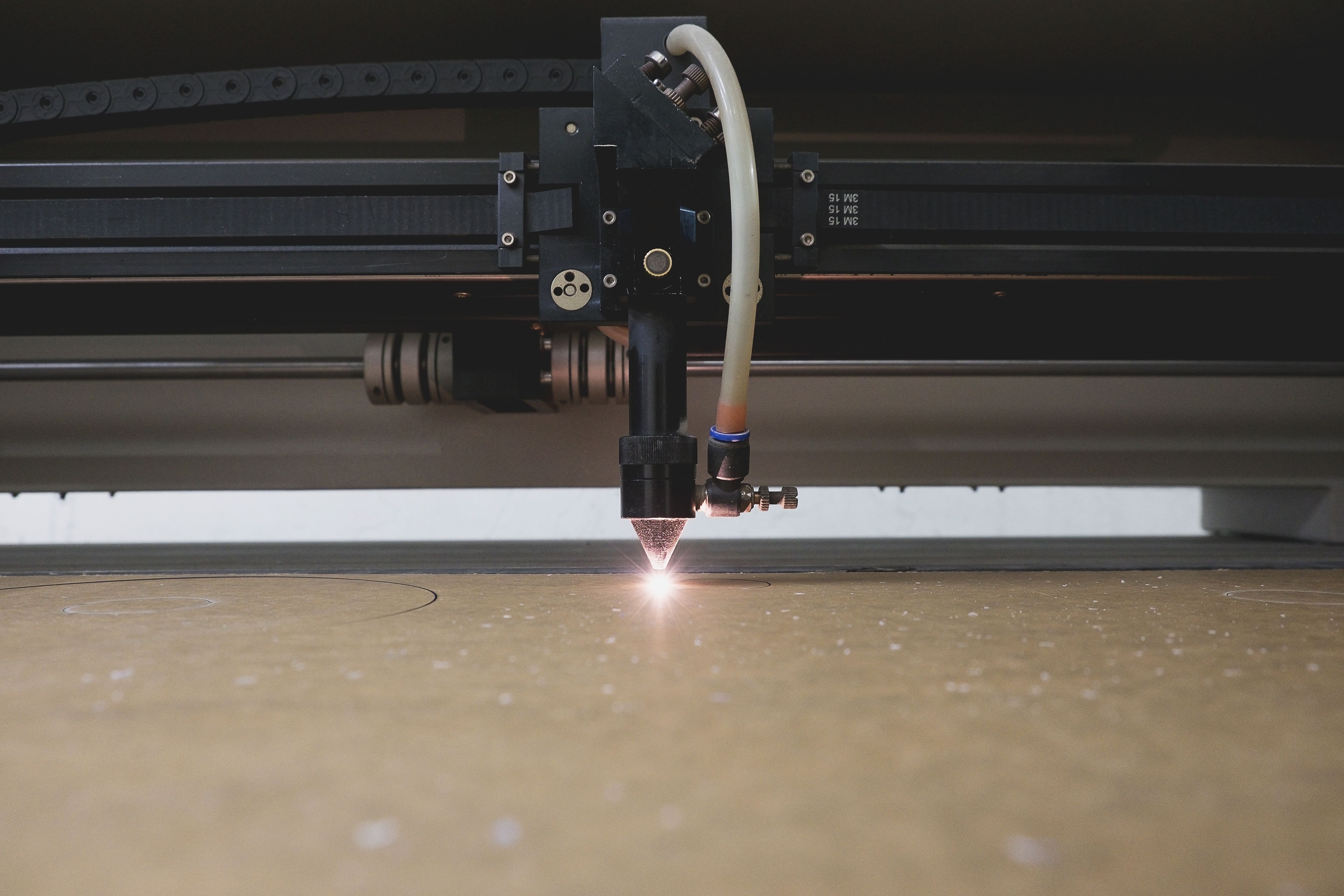 students using laser engraver