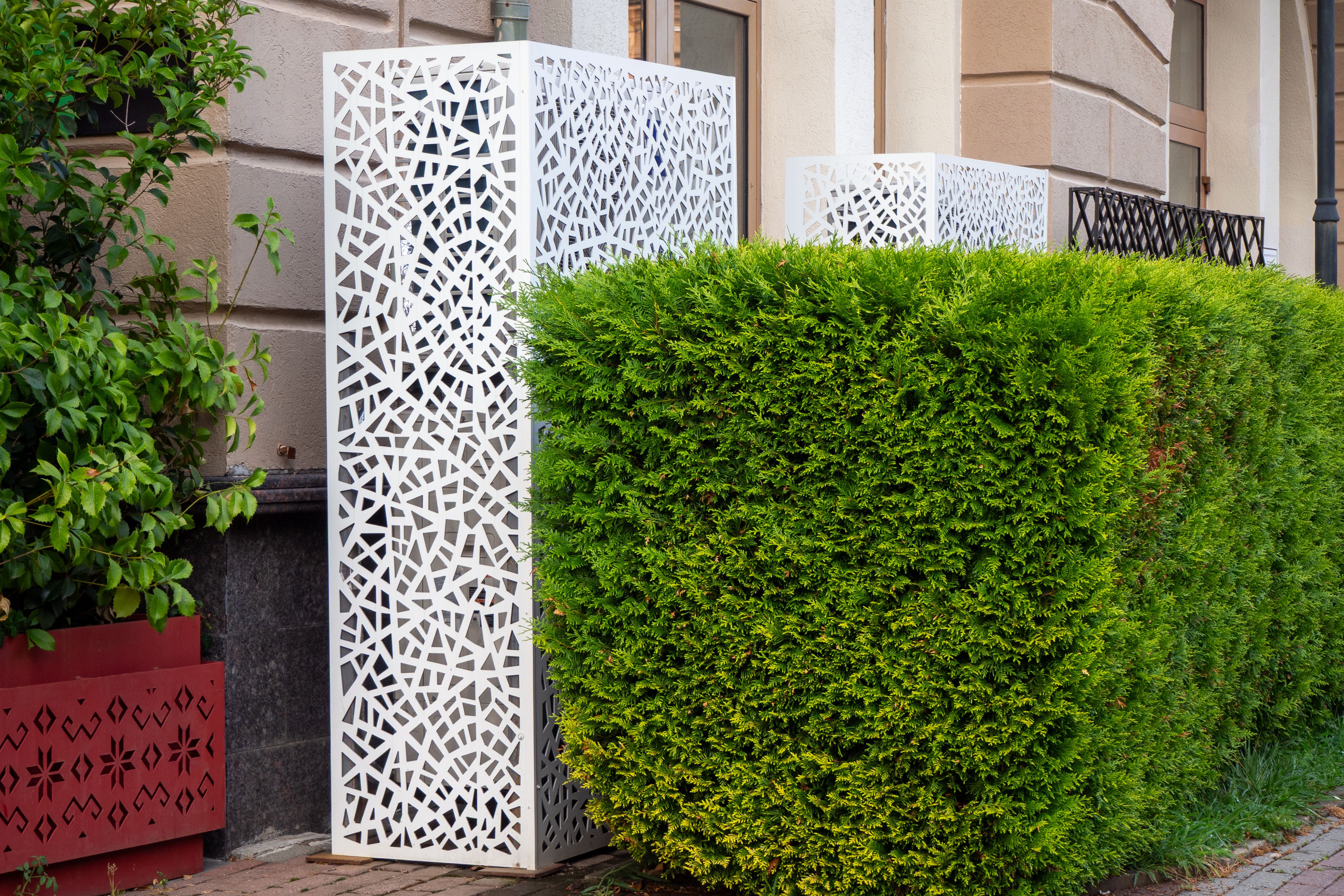 modern privacy fence