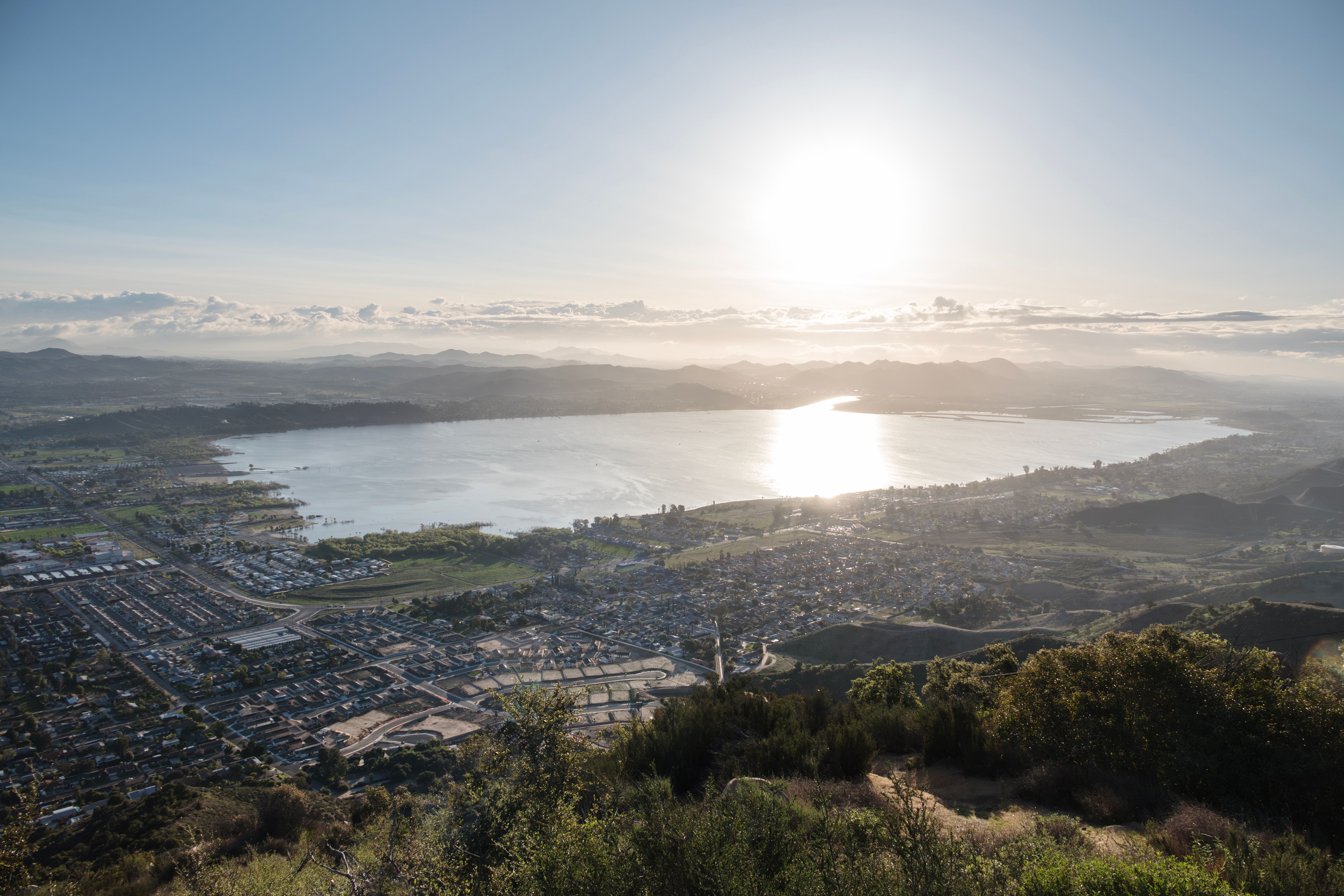 lake elsinore morning