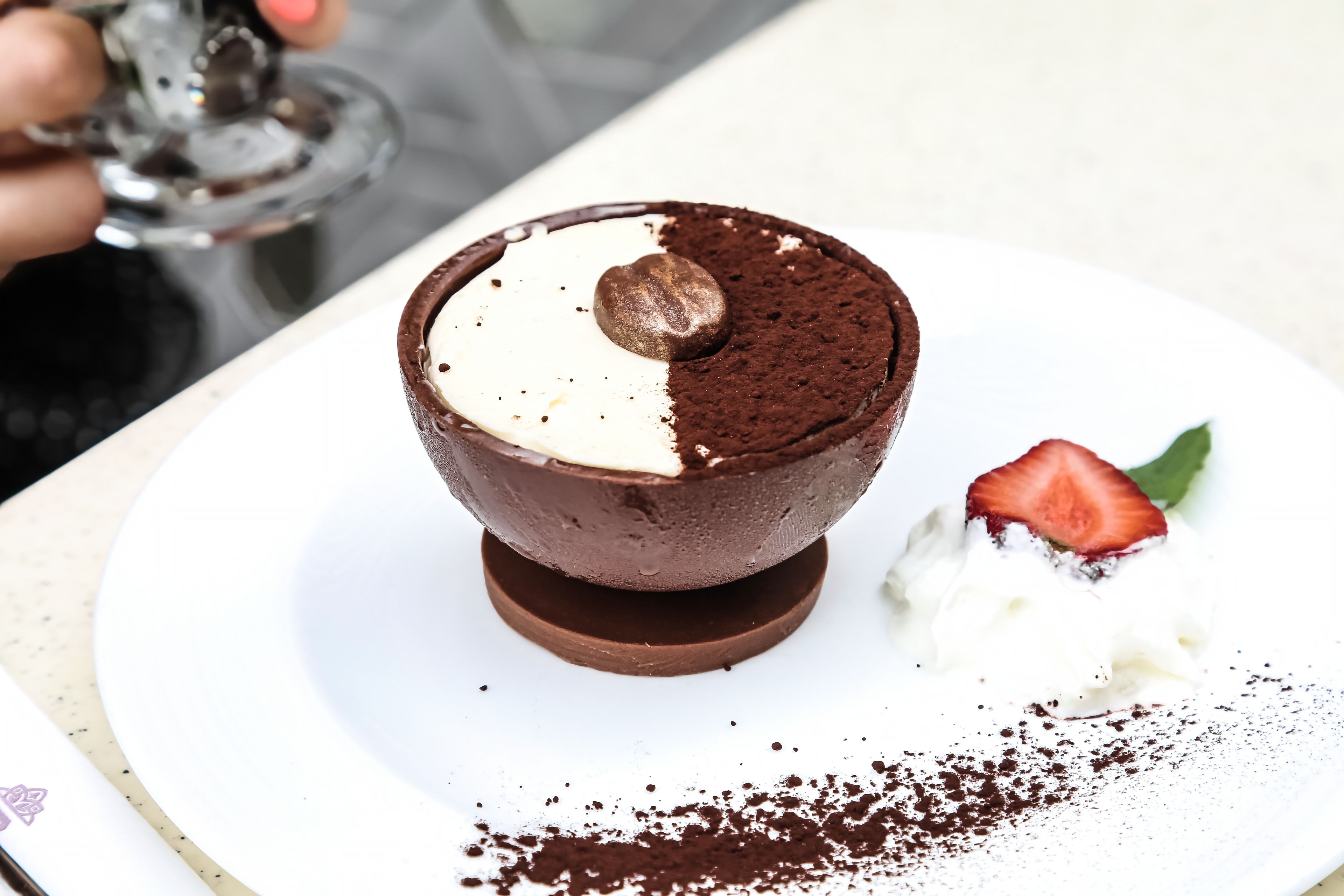dessert presentation