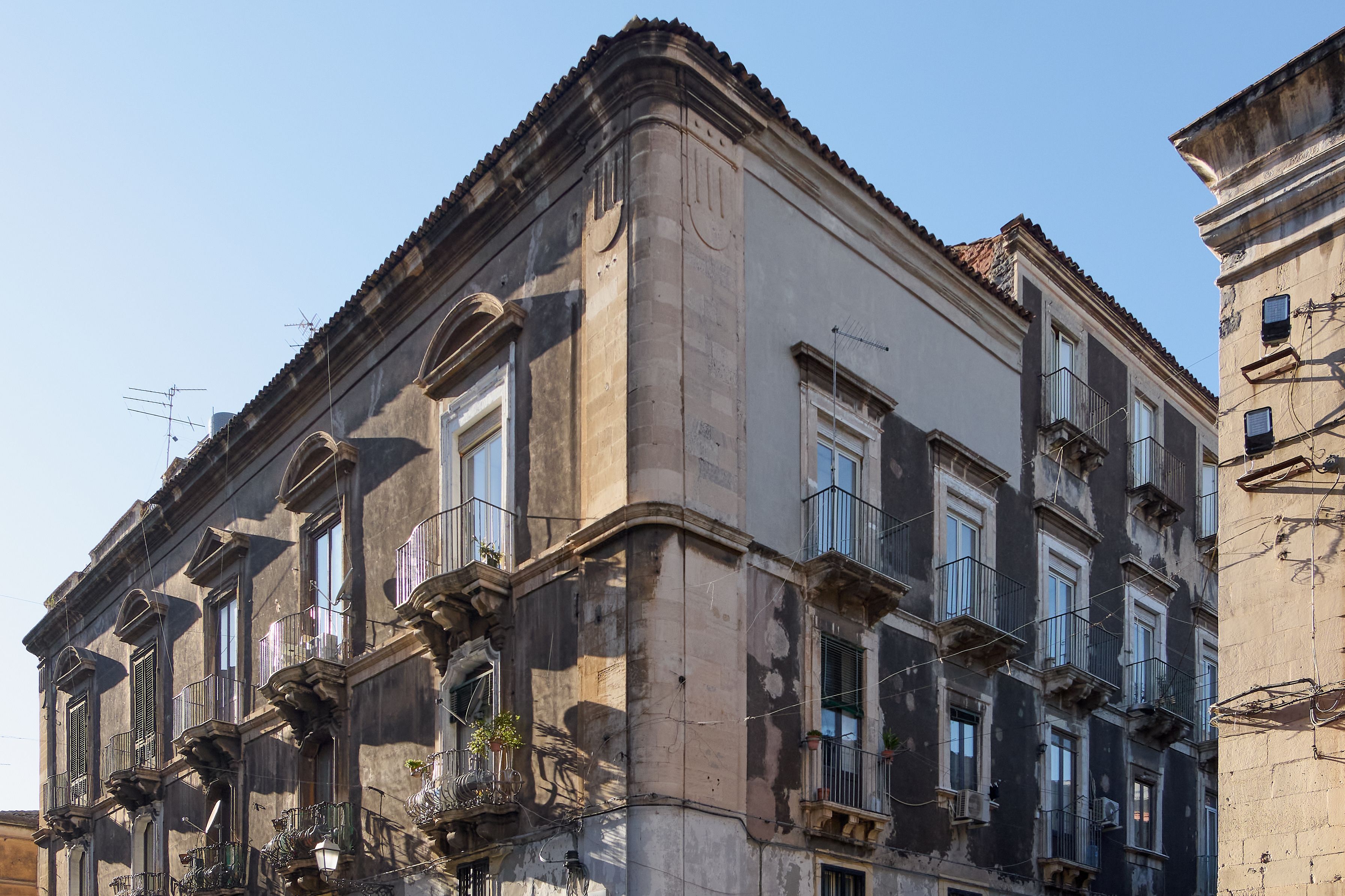 edificio storico catania