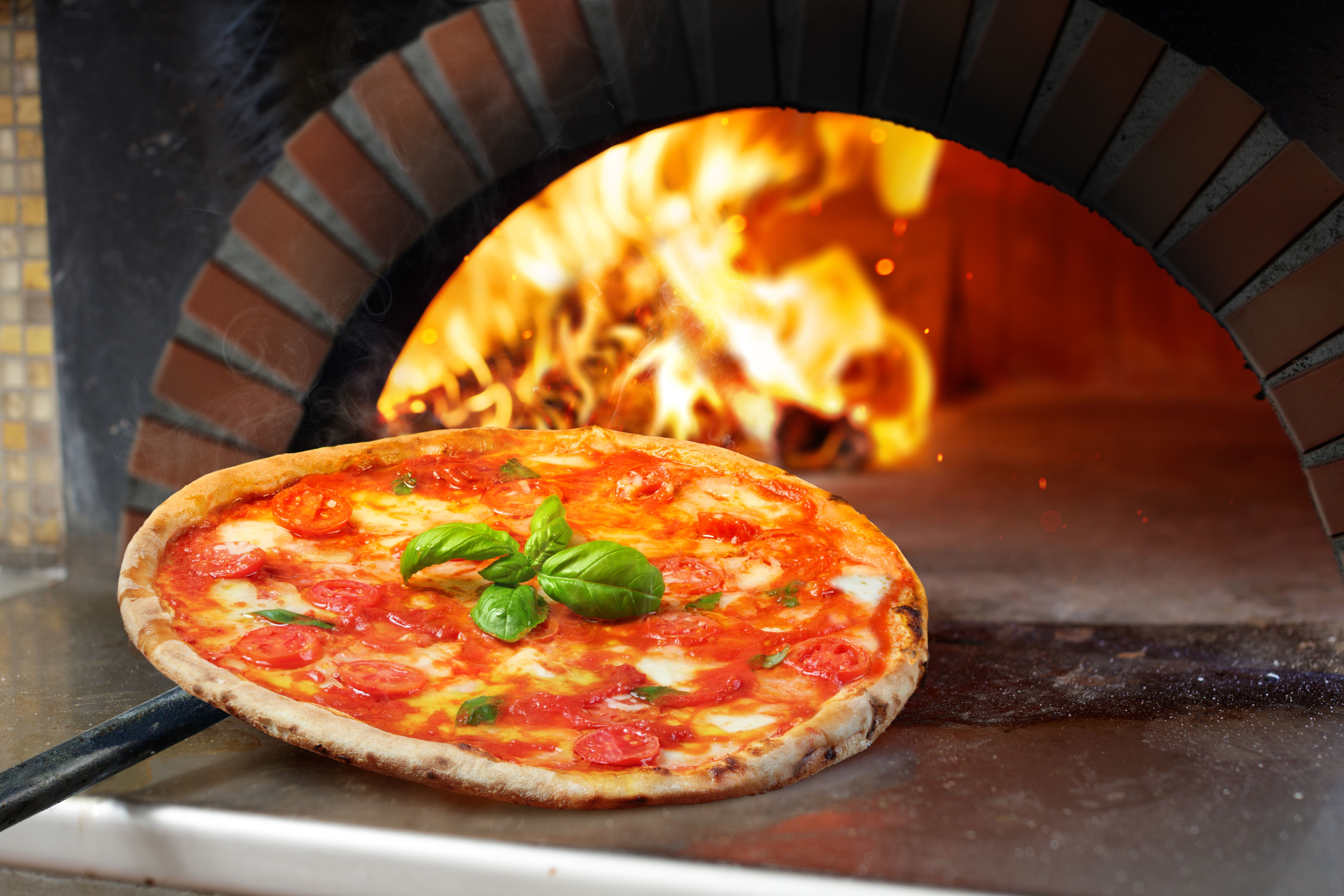 baking pizza
