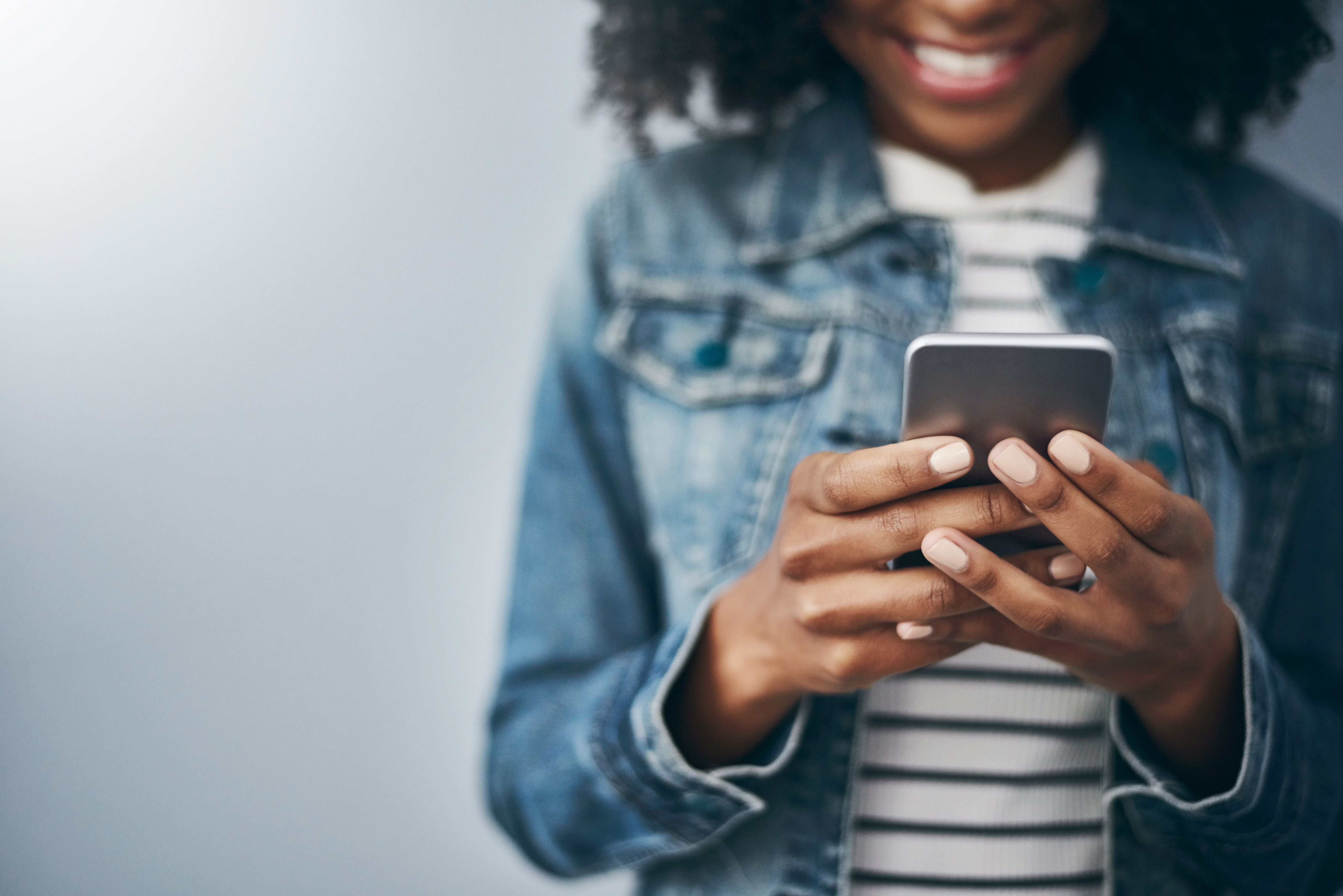 Elle aime être connecté