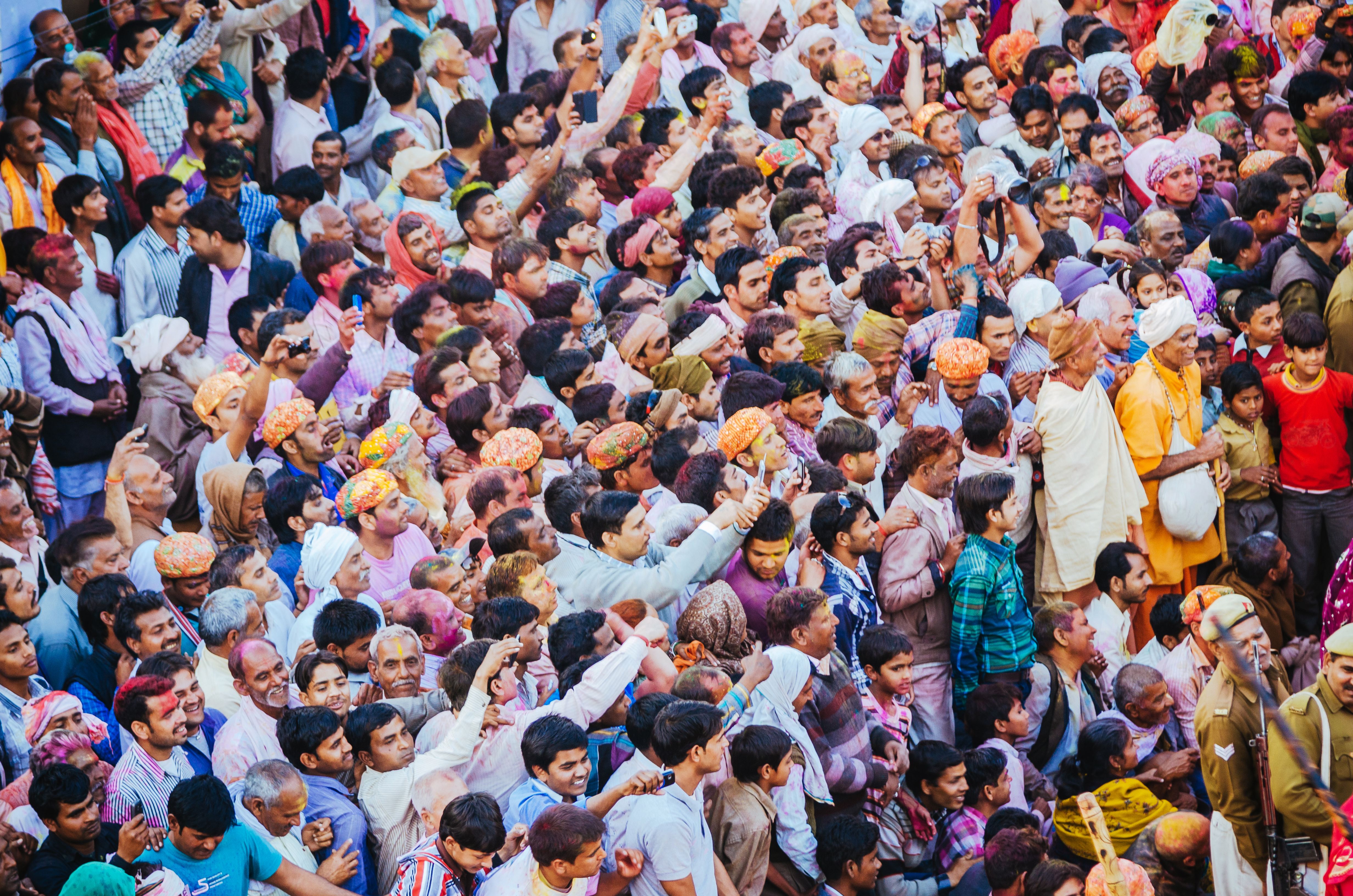indian temple crowd