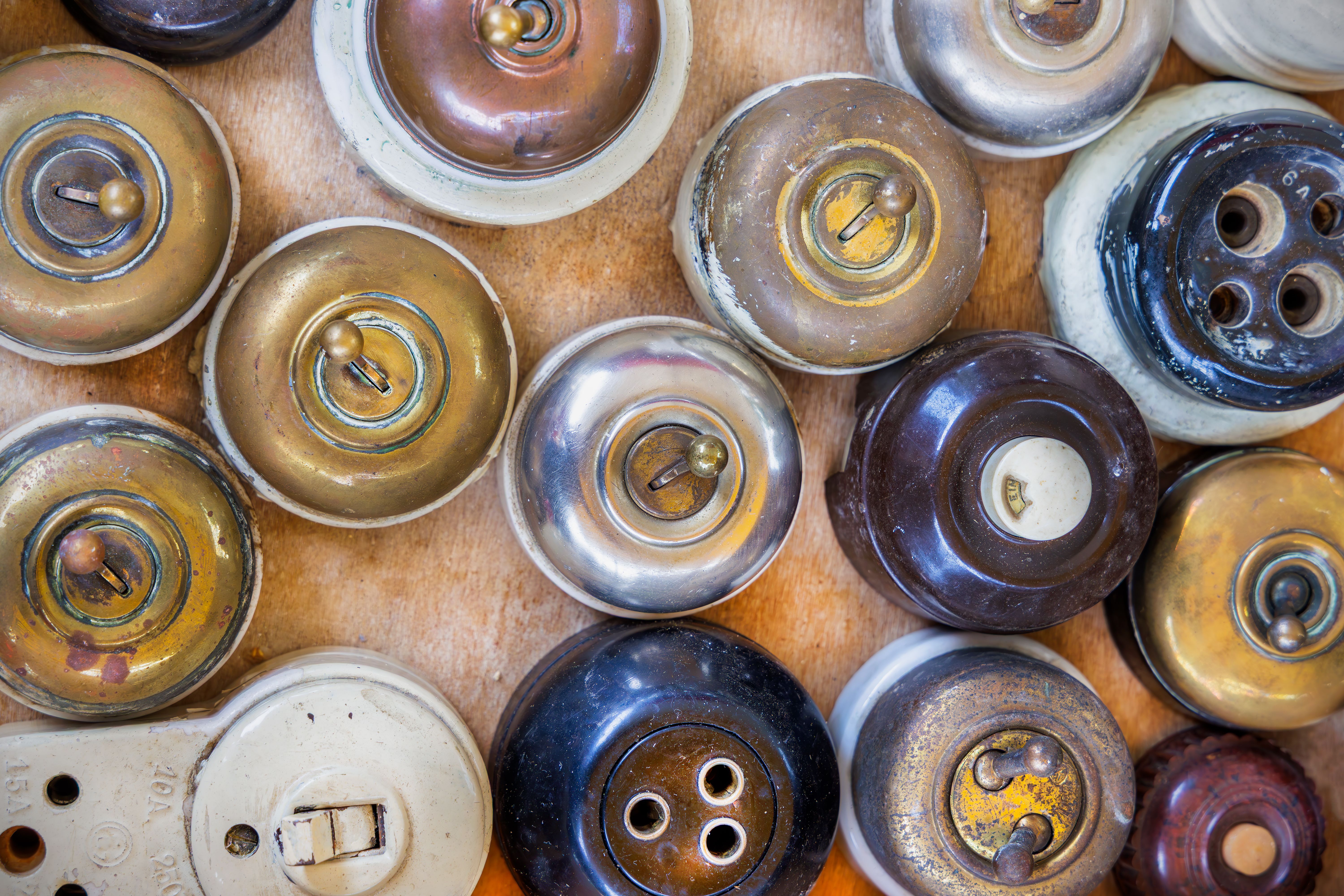 mixed knob styles