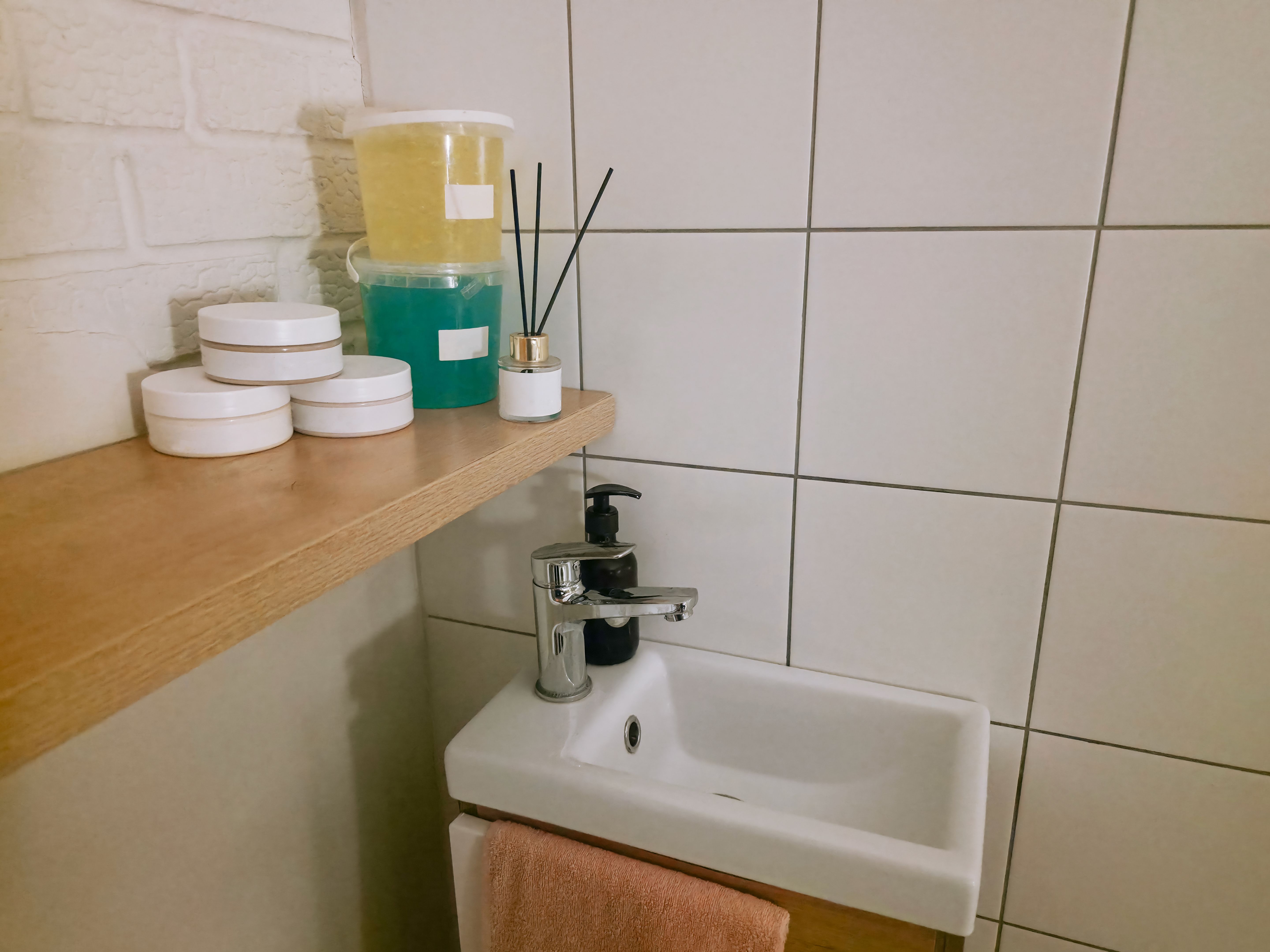 small bathroom storage