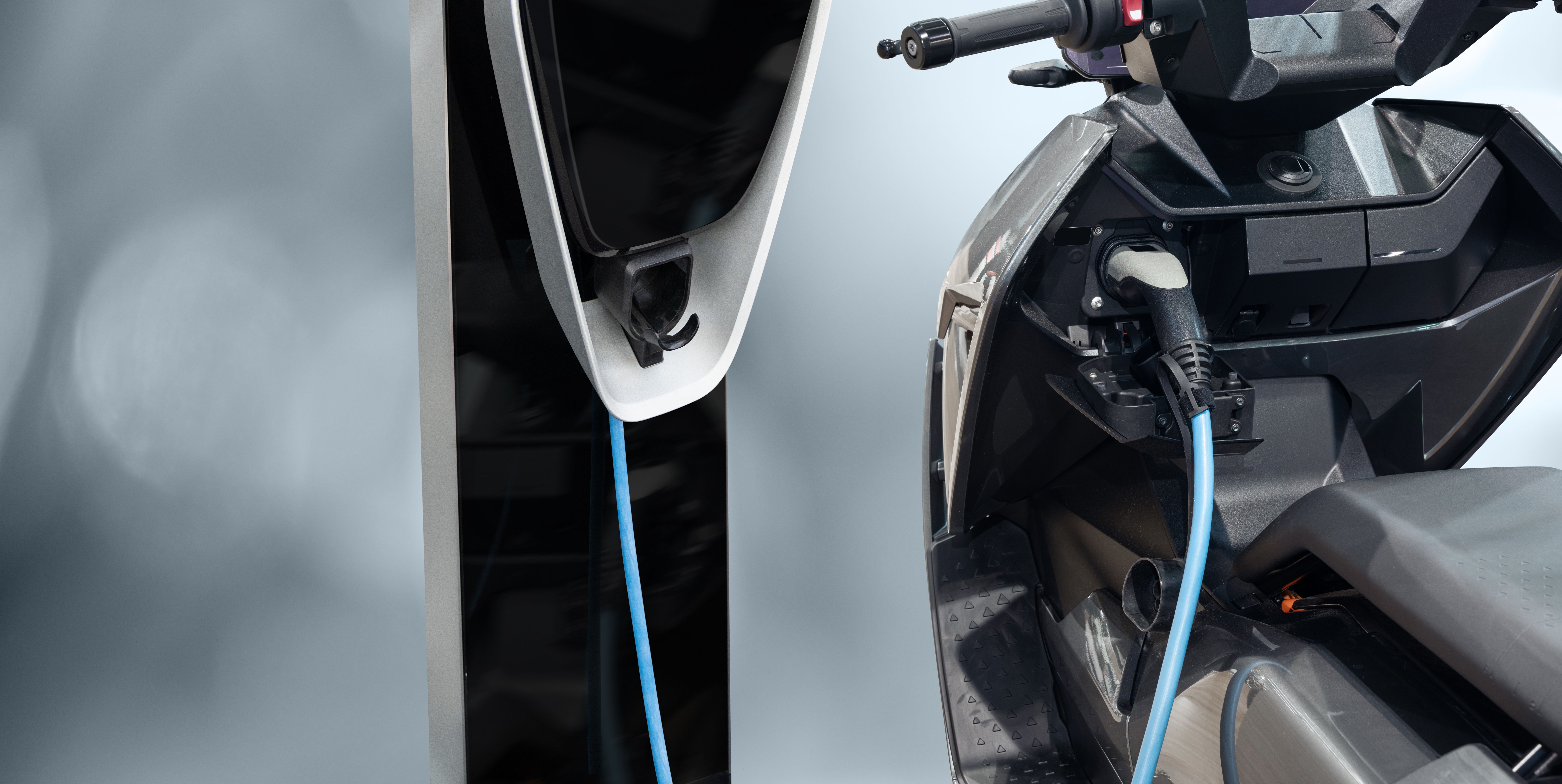 motorcycle electric charging