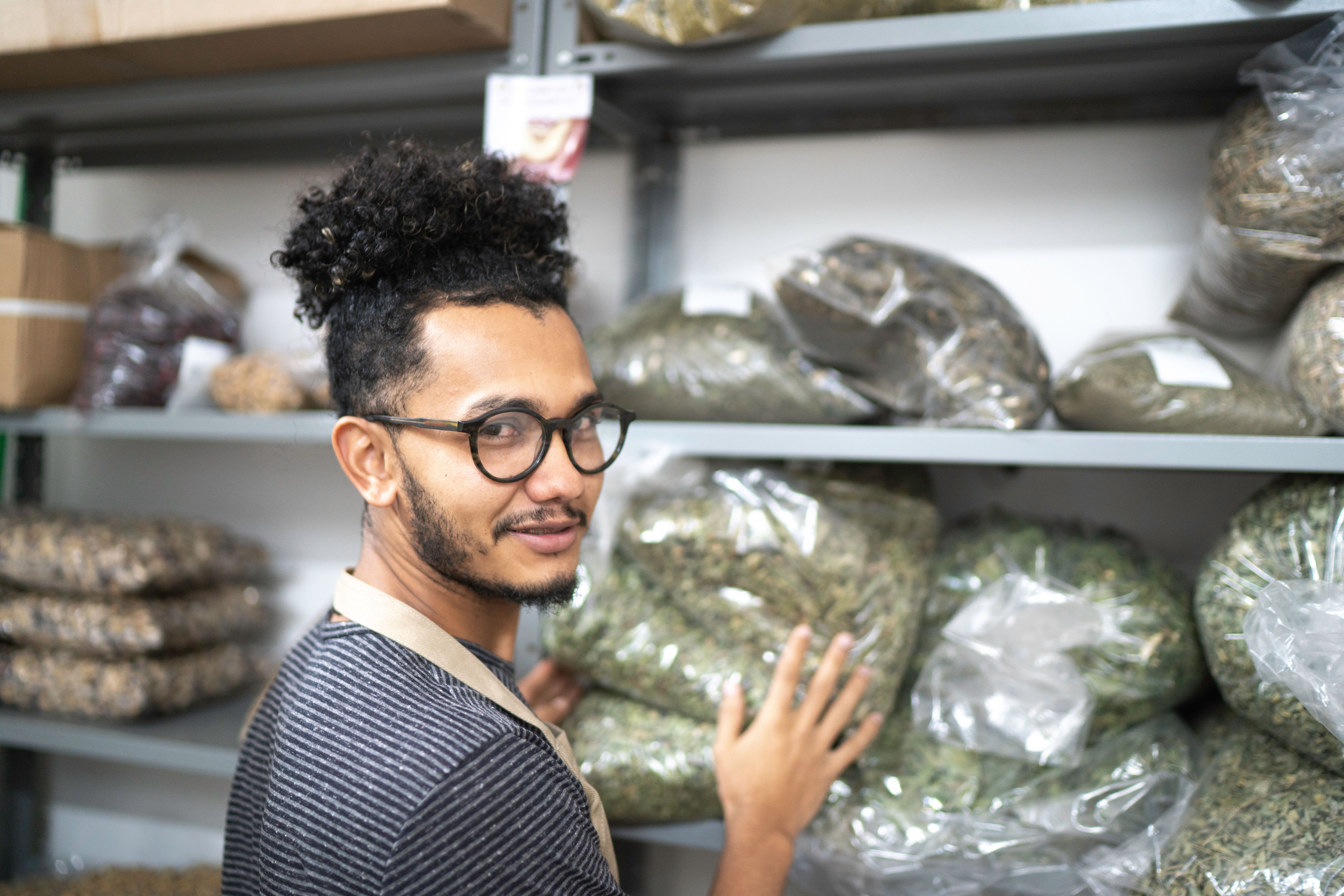 cannabis store manager