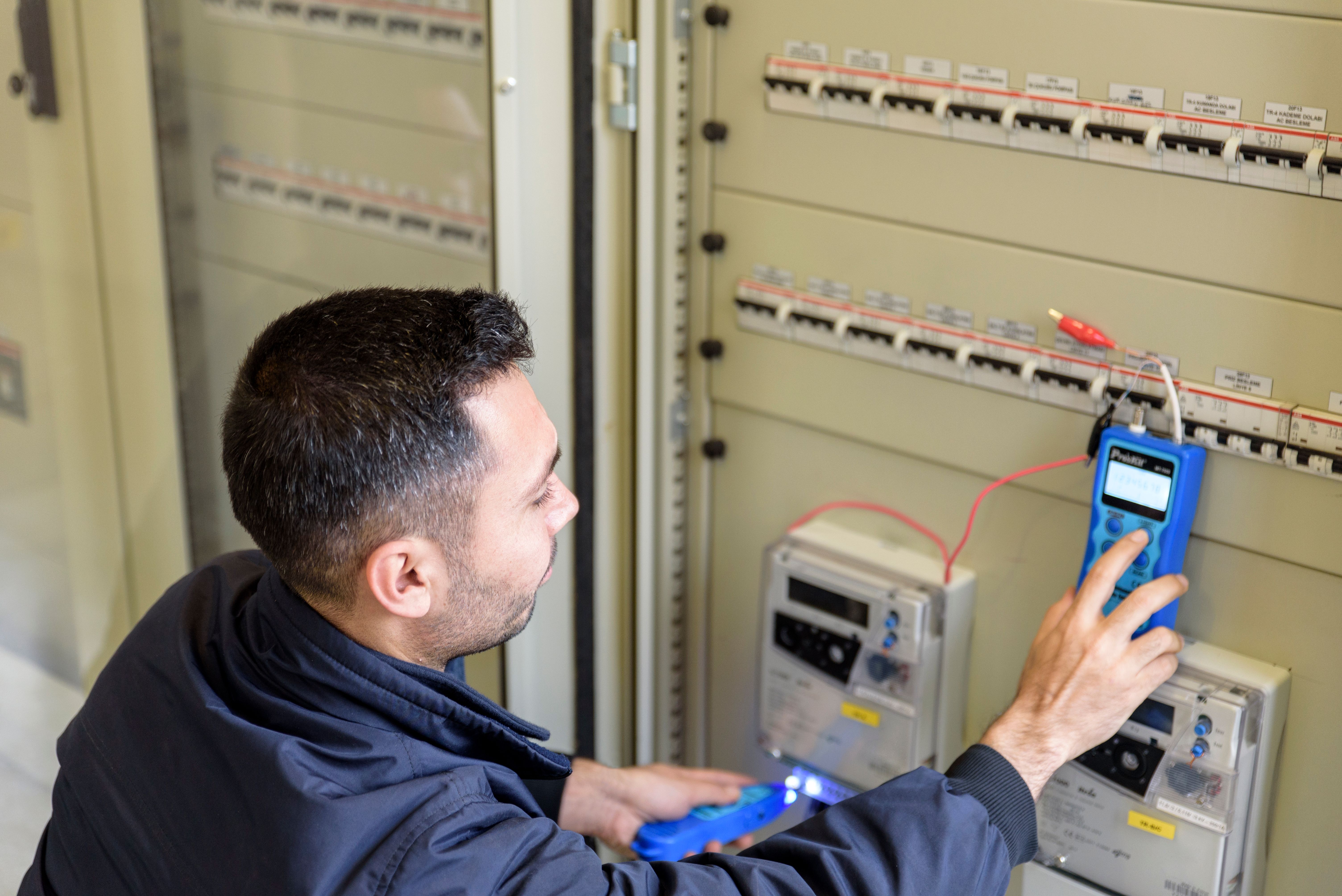 industrial electrical maintenance