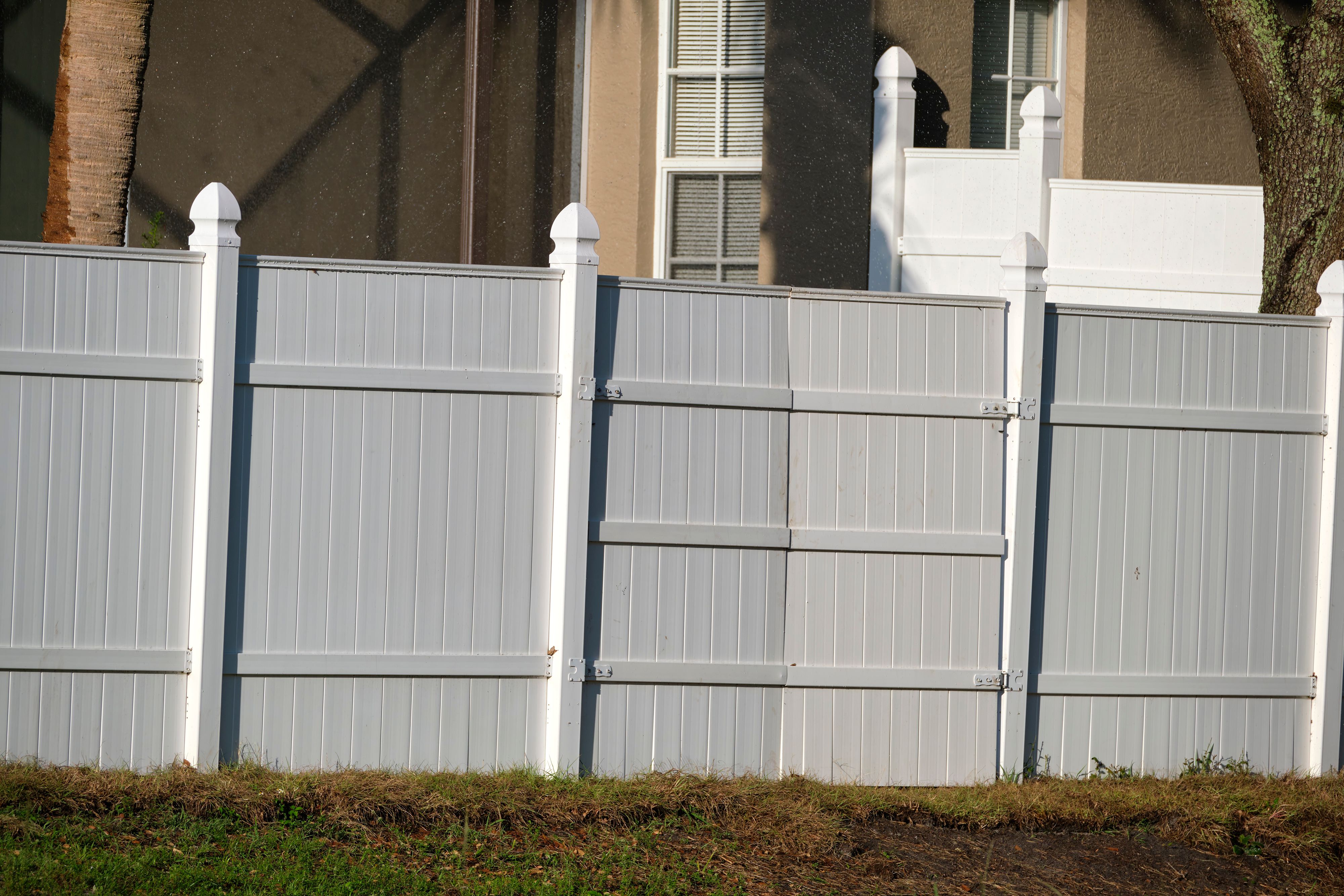 vinyl fence protectant