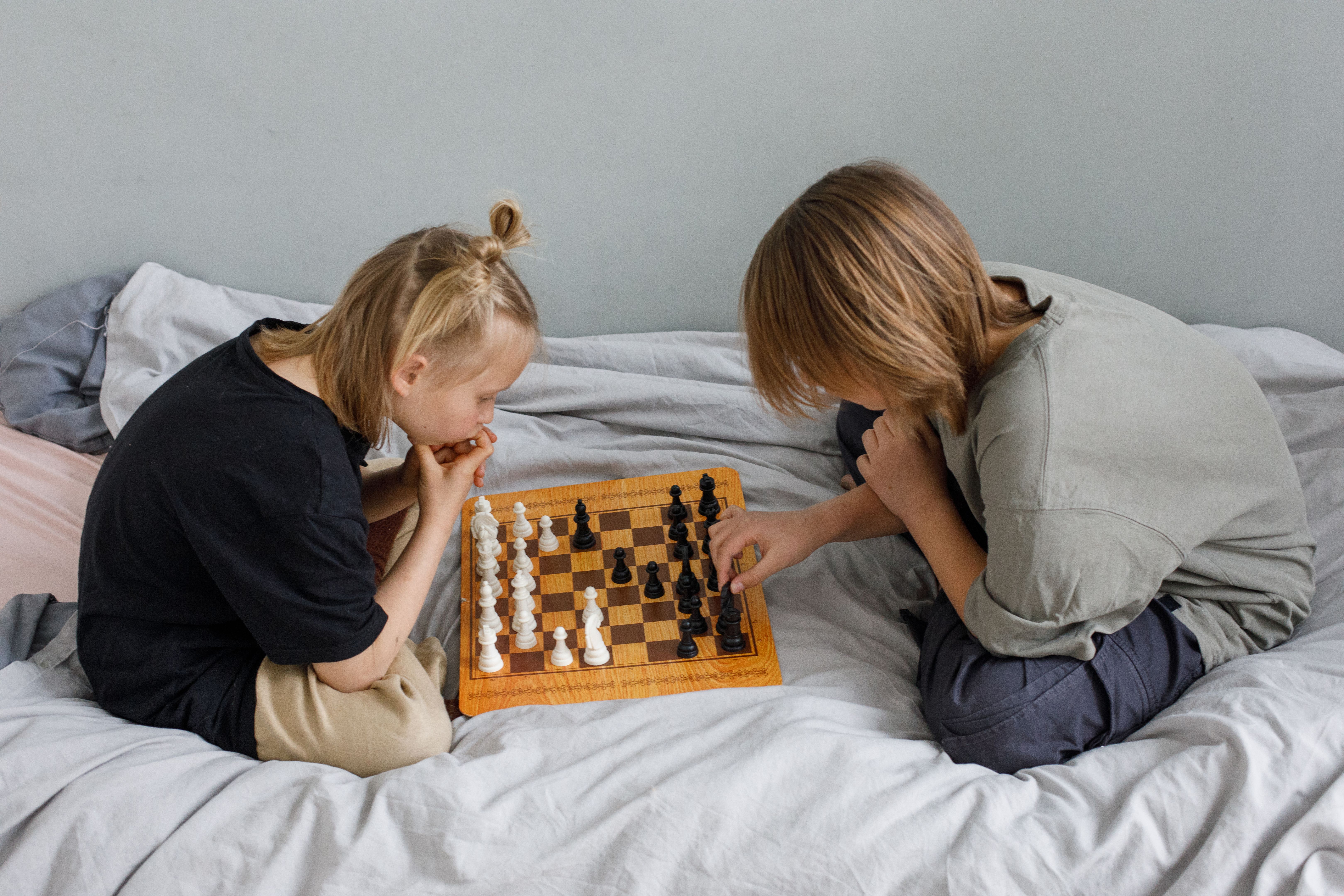 children learning chess