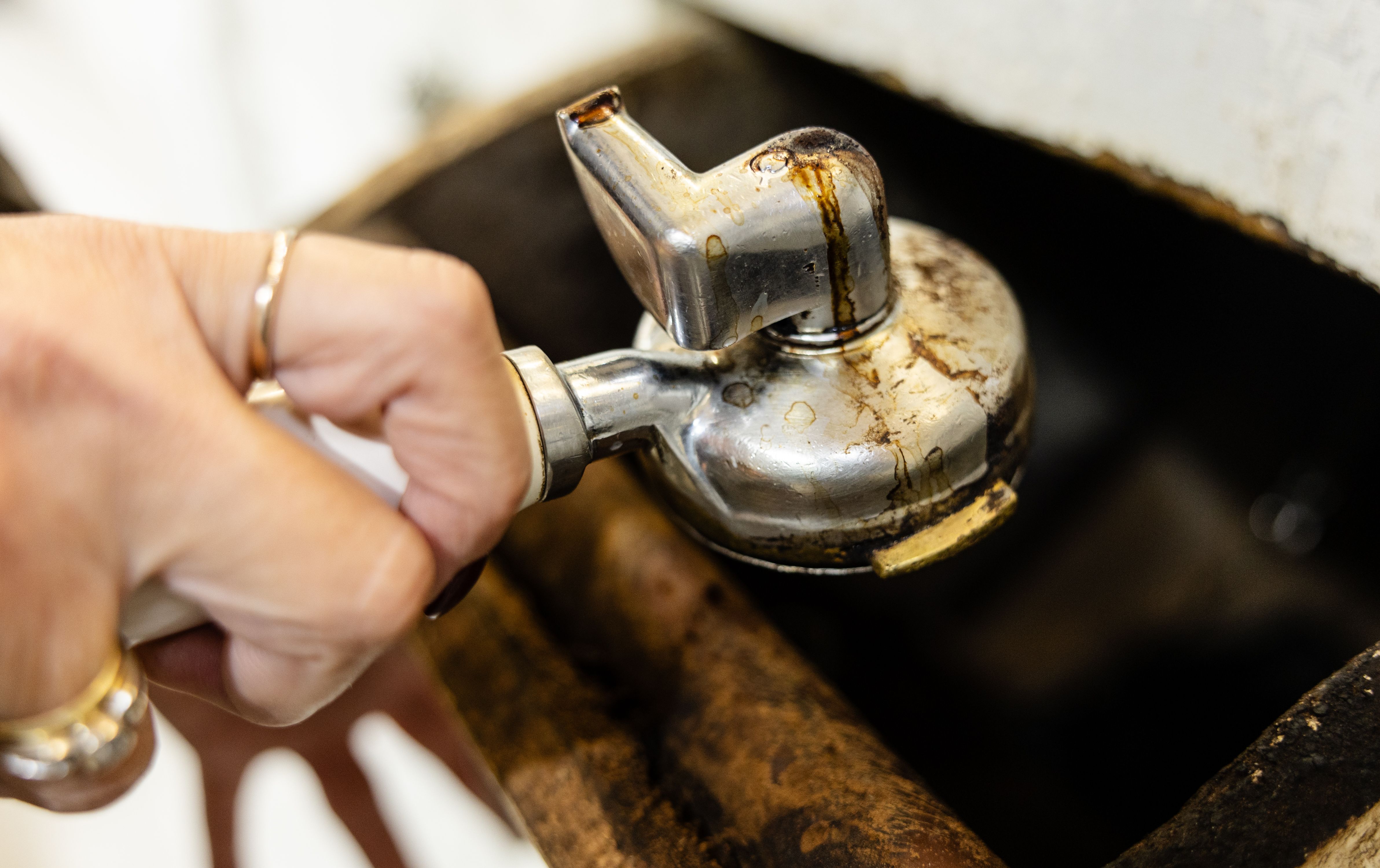 coffee maker cleaning