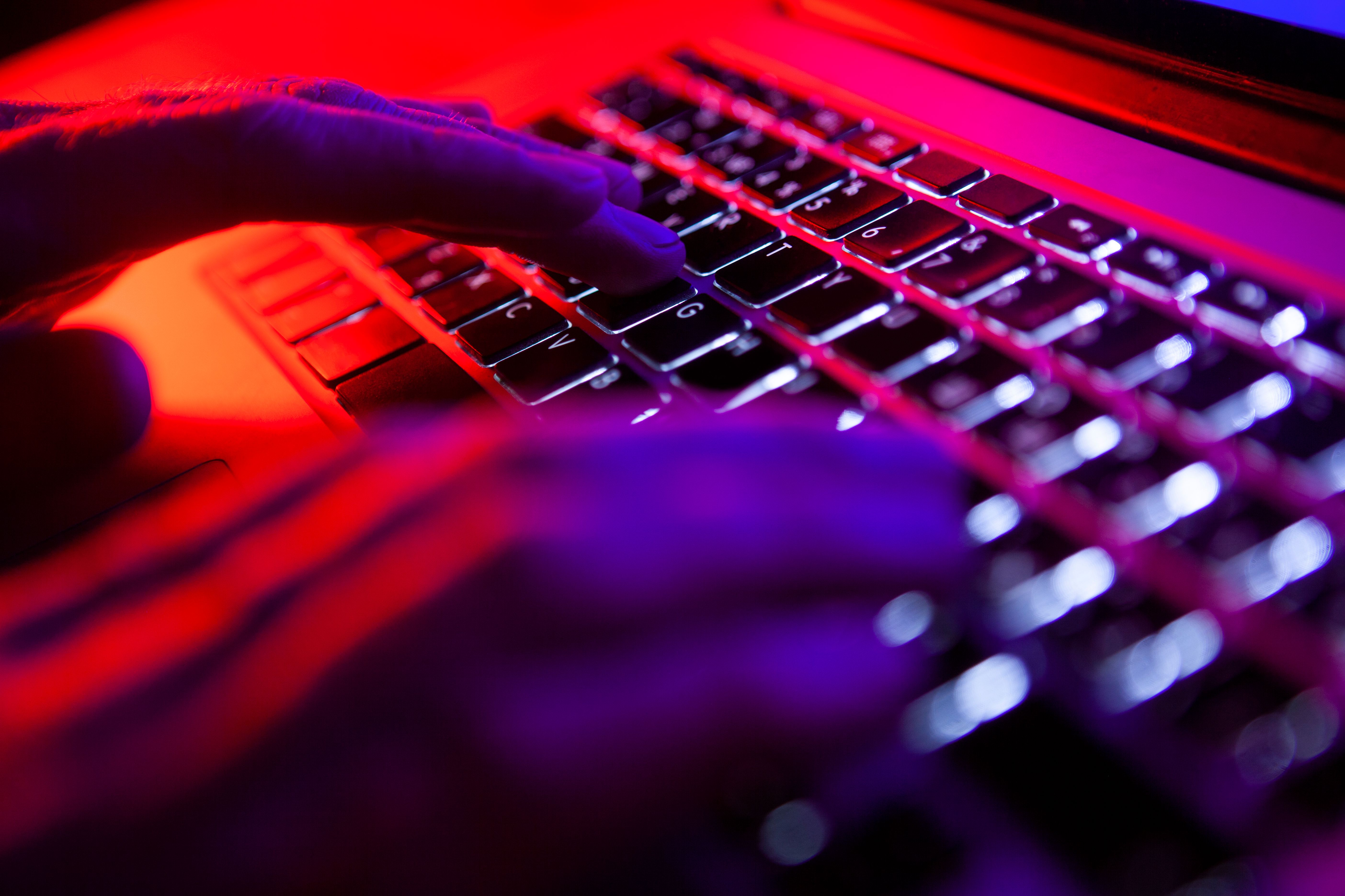 hands on keyboard