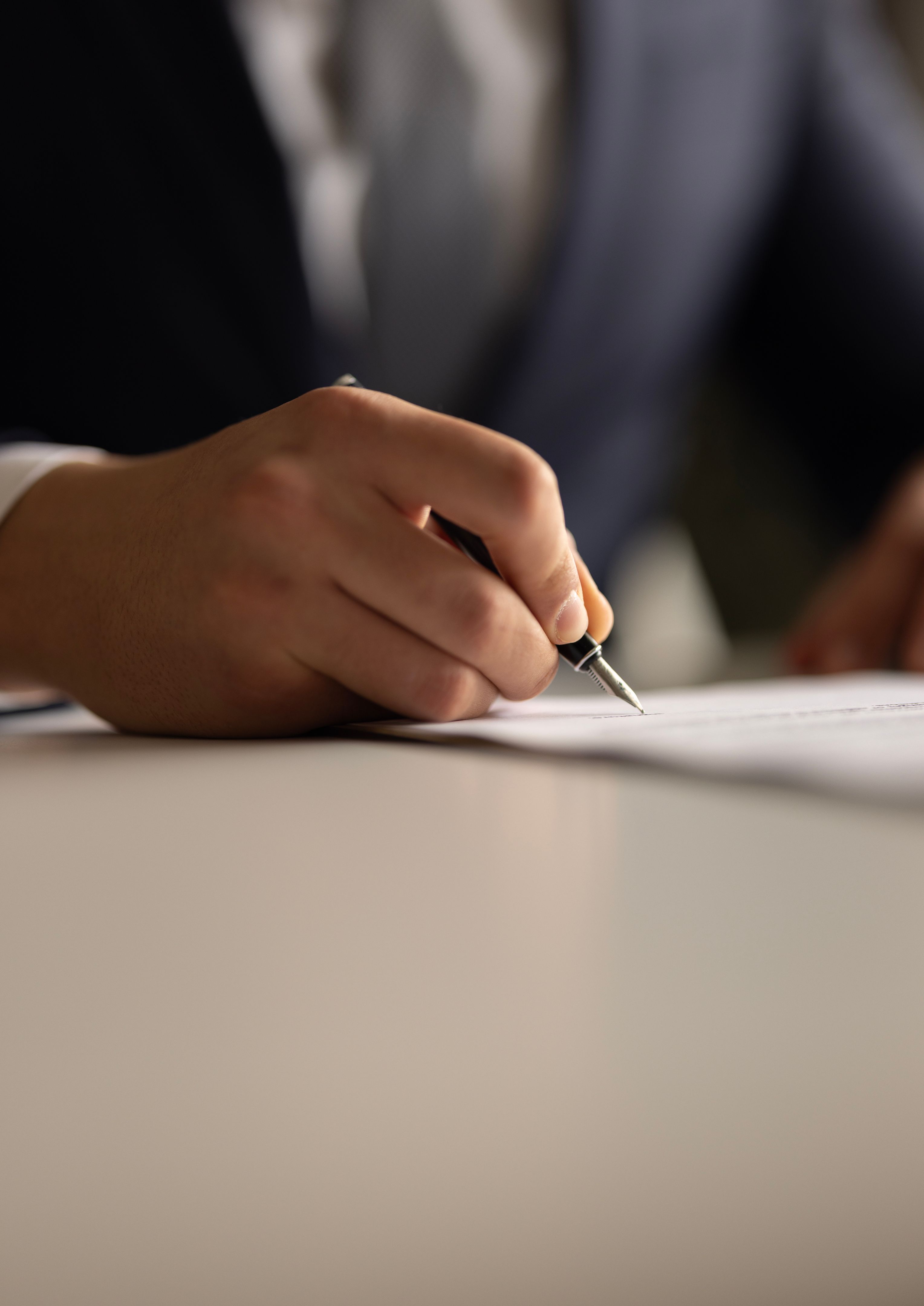 reading lease contract